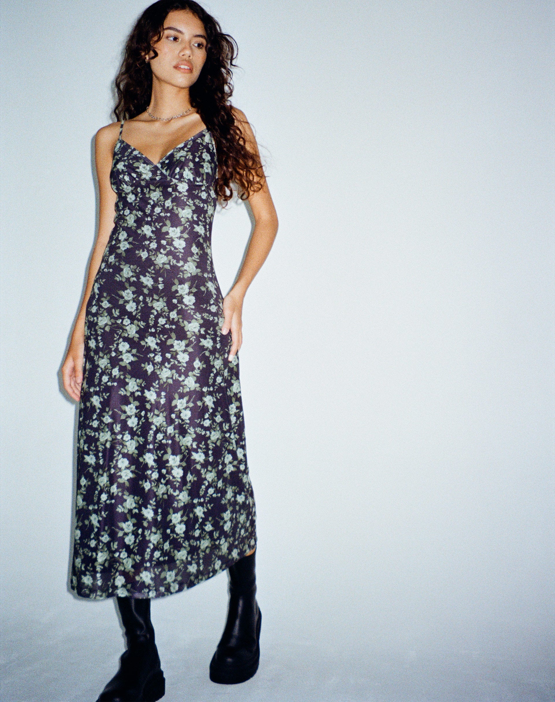 imagen de Kalana Maxi Dress in Pretty Floral Green