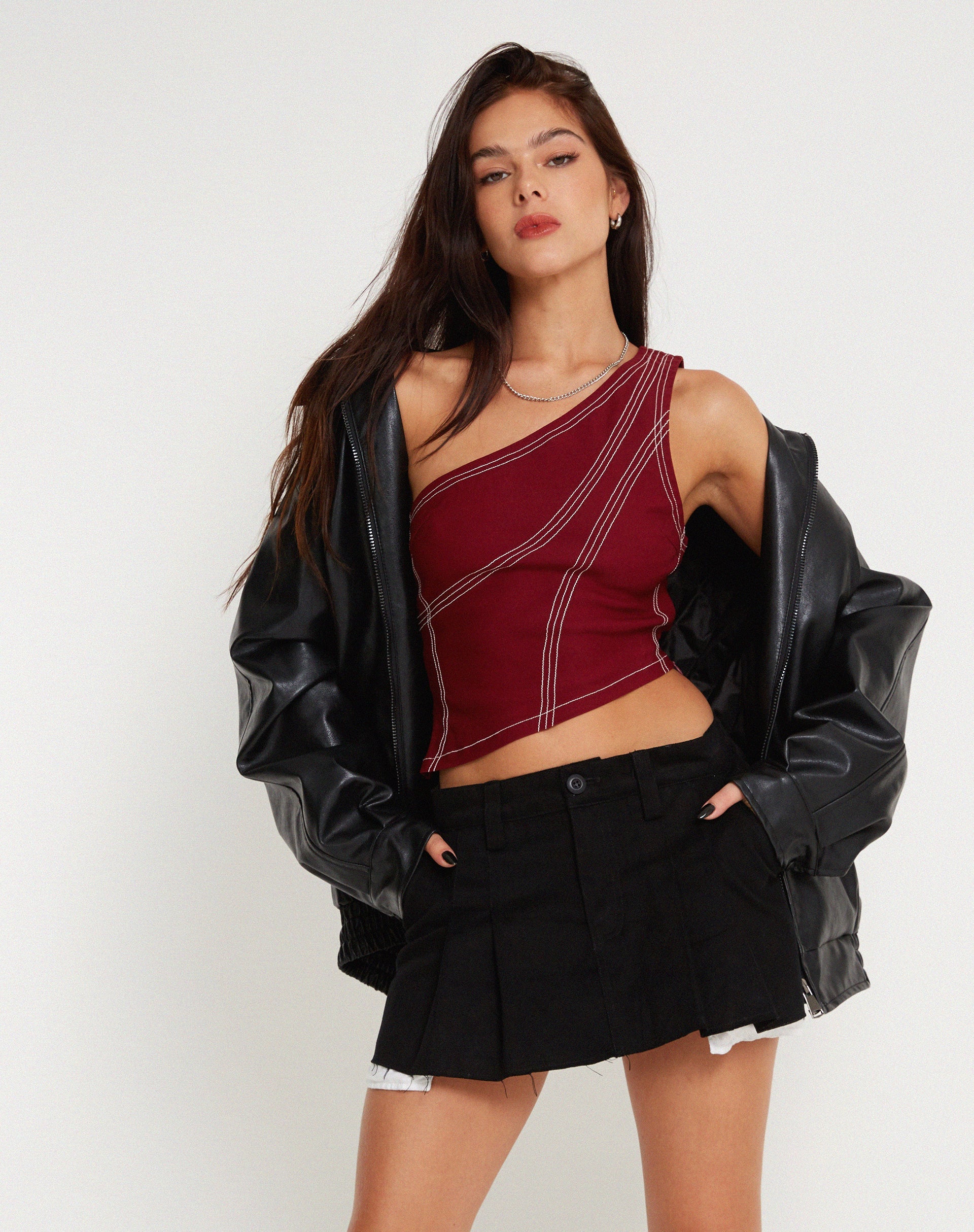 Imagen de Kamaida Crop Top en Tailoring Redwood