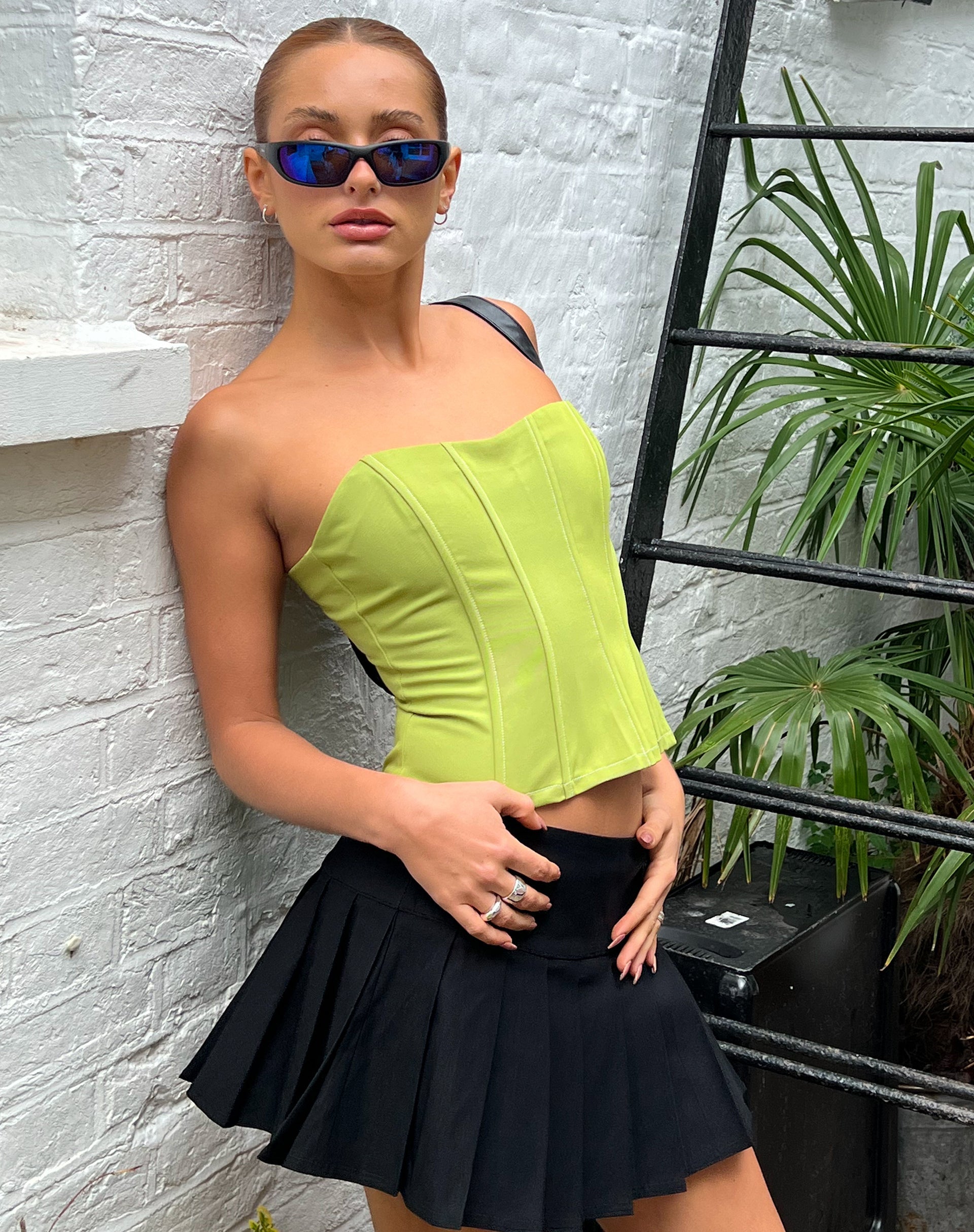 imagen de Kansa Corset Top en verde pera con punto blanco