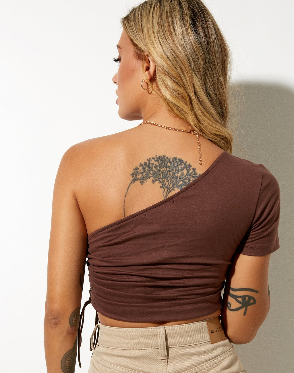 Kara Crop Top en Lycra Caoba Profundo