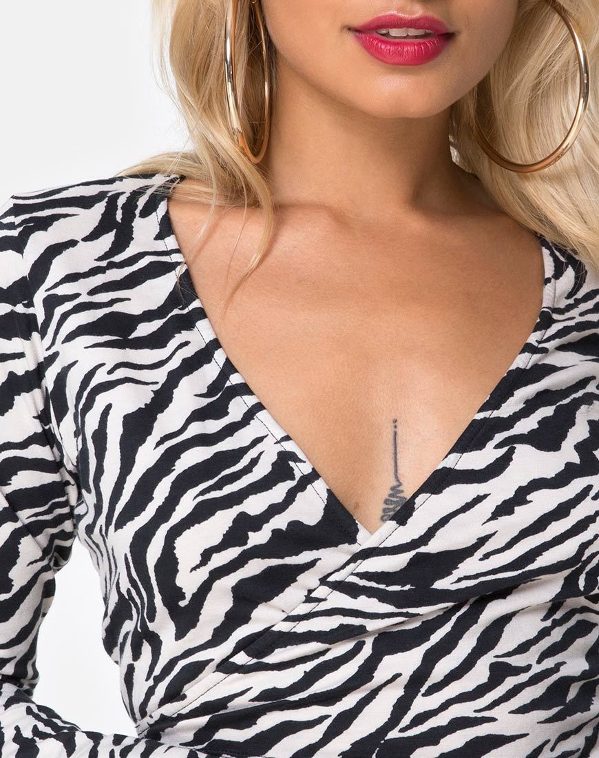 Imagen de Kayak Wrap Top en 90s Zebra