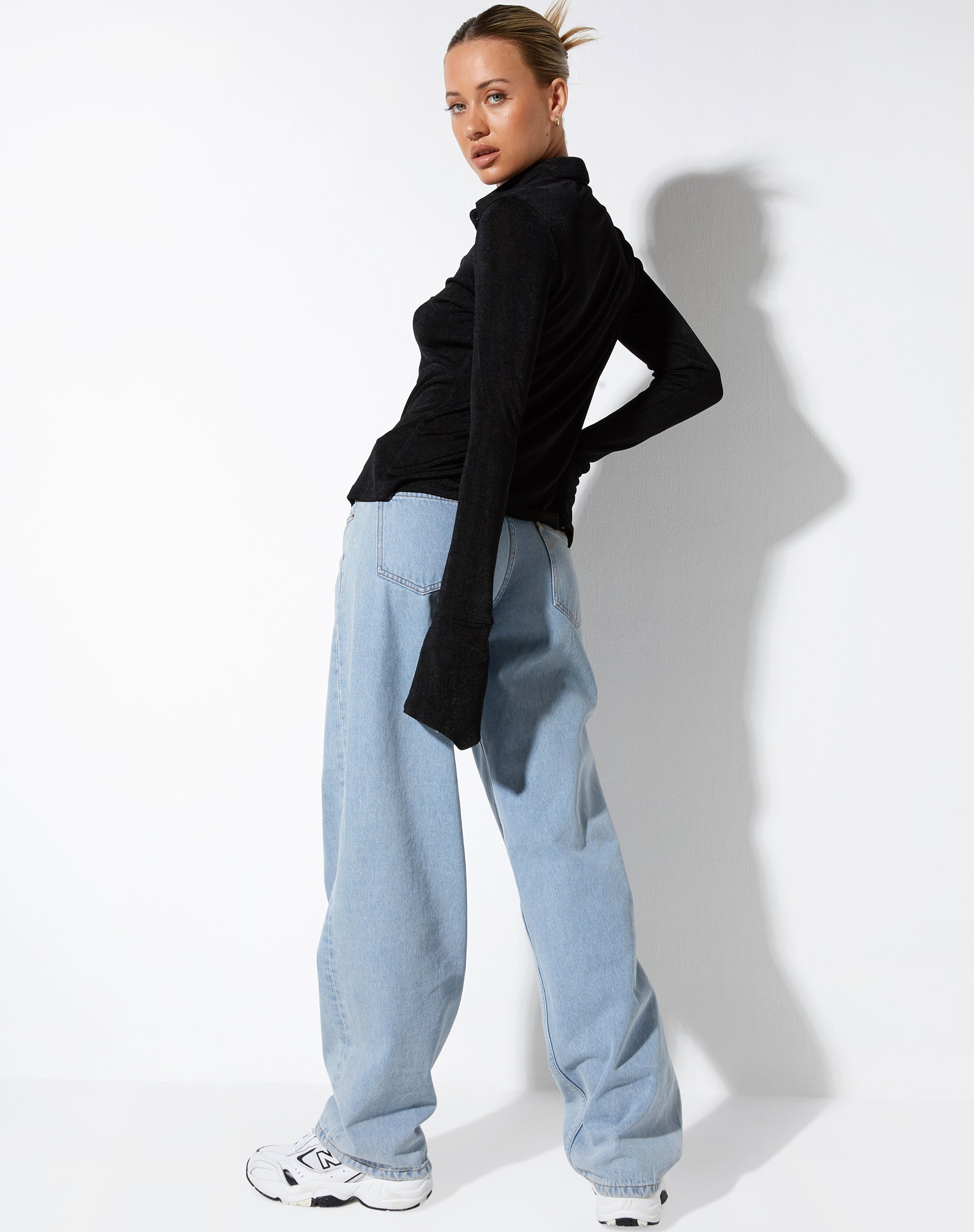 imagen de Keani Shirt en Crepe Negro