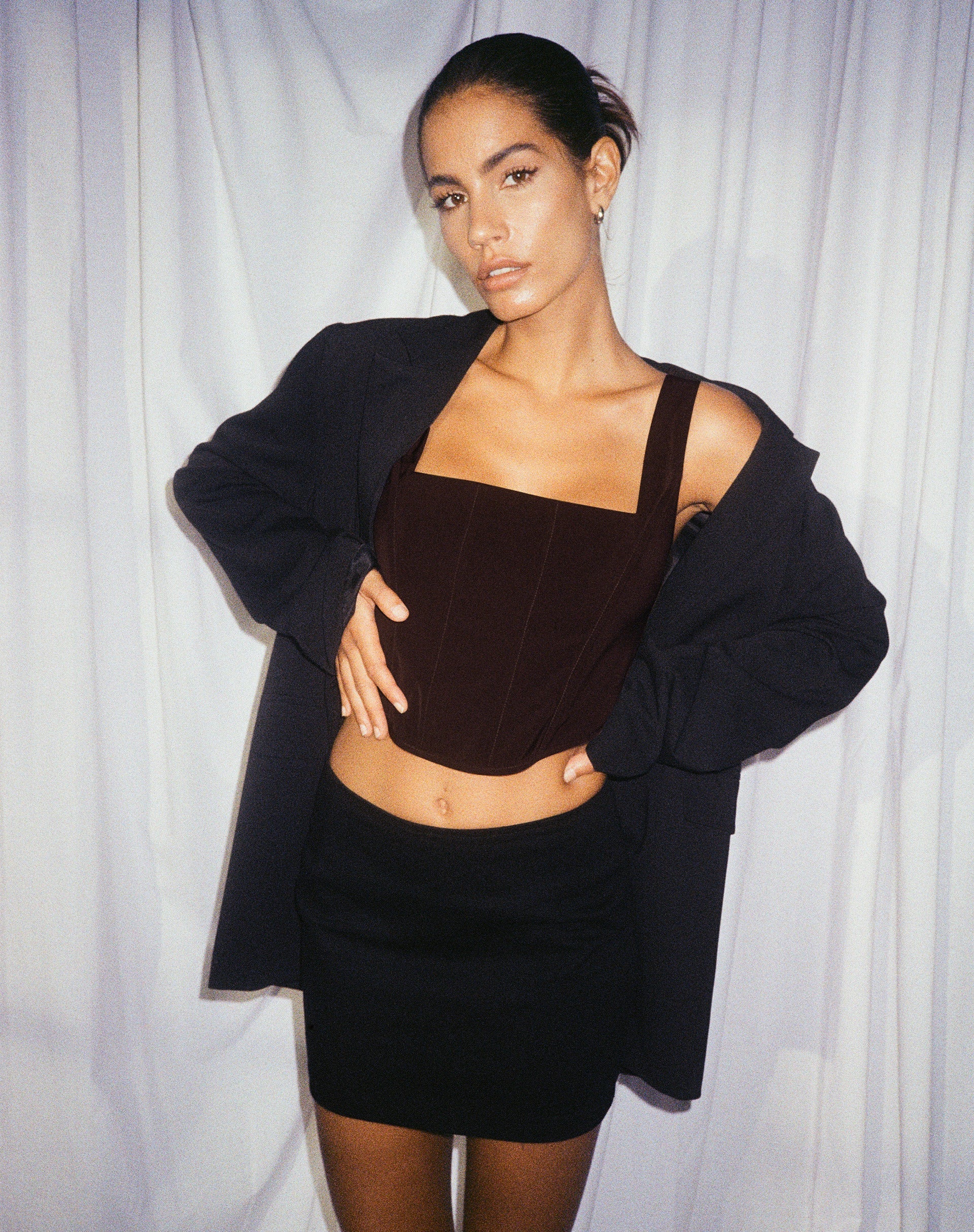 IMAGEN DE Kicy Top en Tailoring Chocolate negro