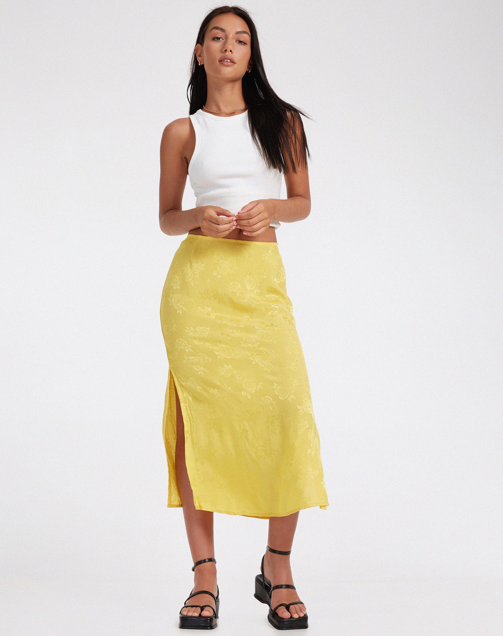 imagen de Kindra Midi Skirt in Satin Rose Sunshine Yellow