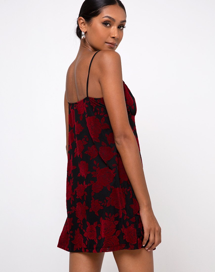 Vestido Kumala en romántico flock de rosas rojas