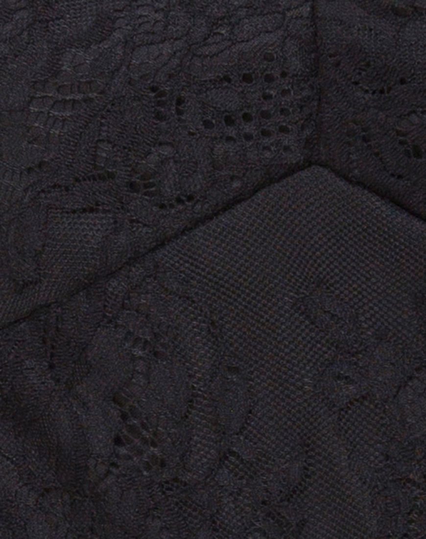 Imagen del vestido Kusakina de encaje negro