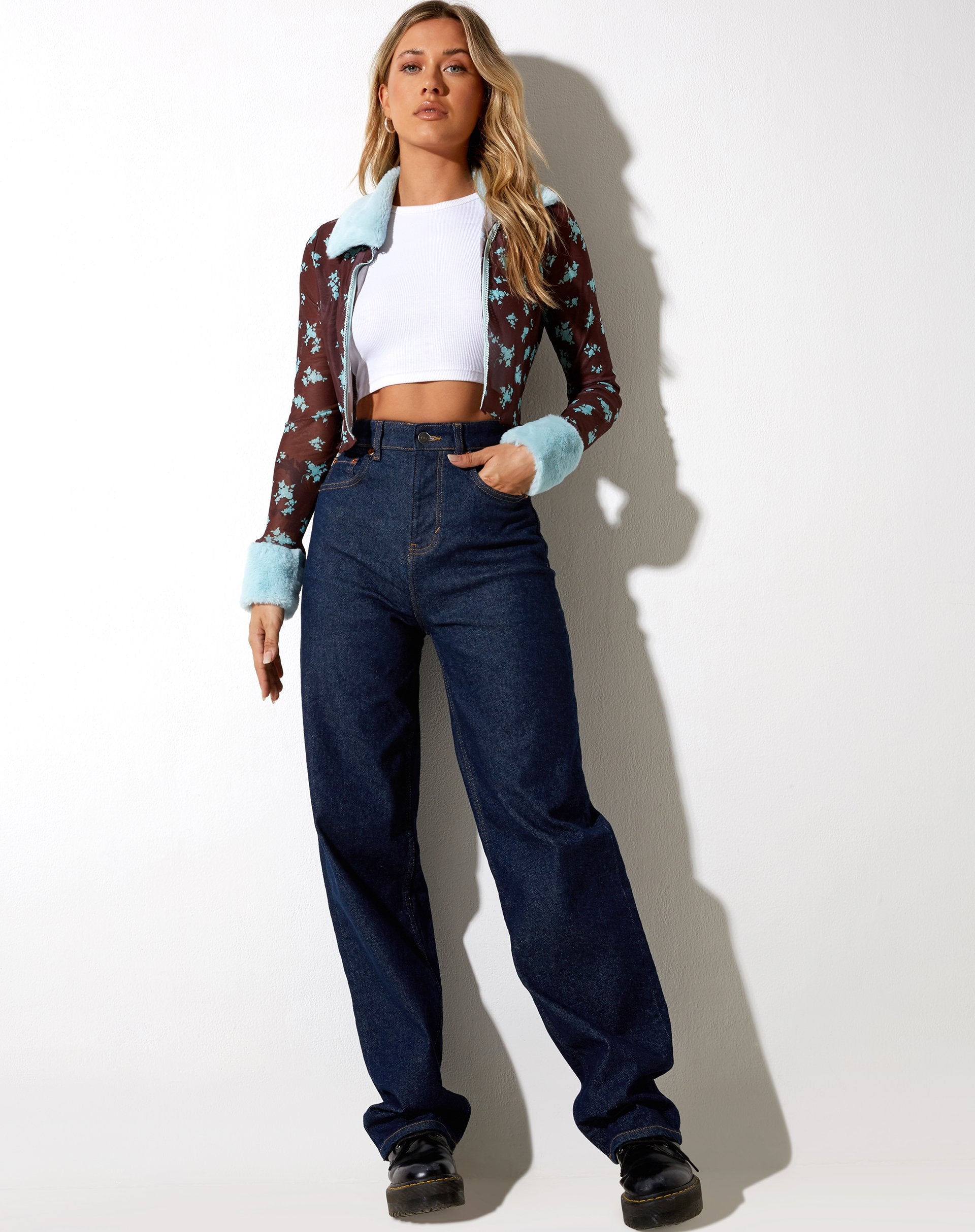 Imagen de Lamaya Cardi en Femme Floral Azul y Marrón