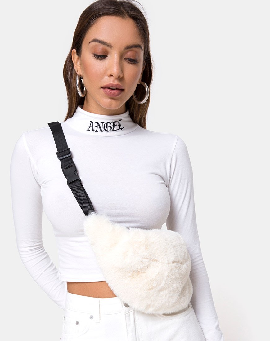 Imagen de Lara Crop en blanco con bordado de ángeles