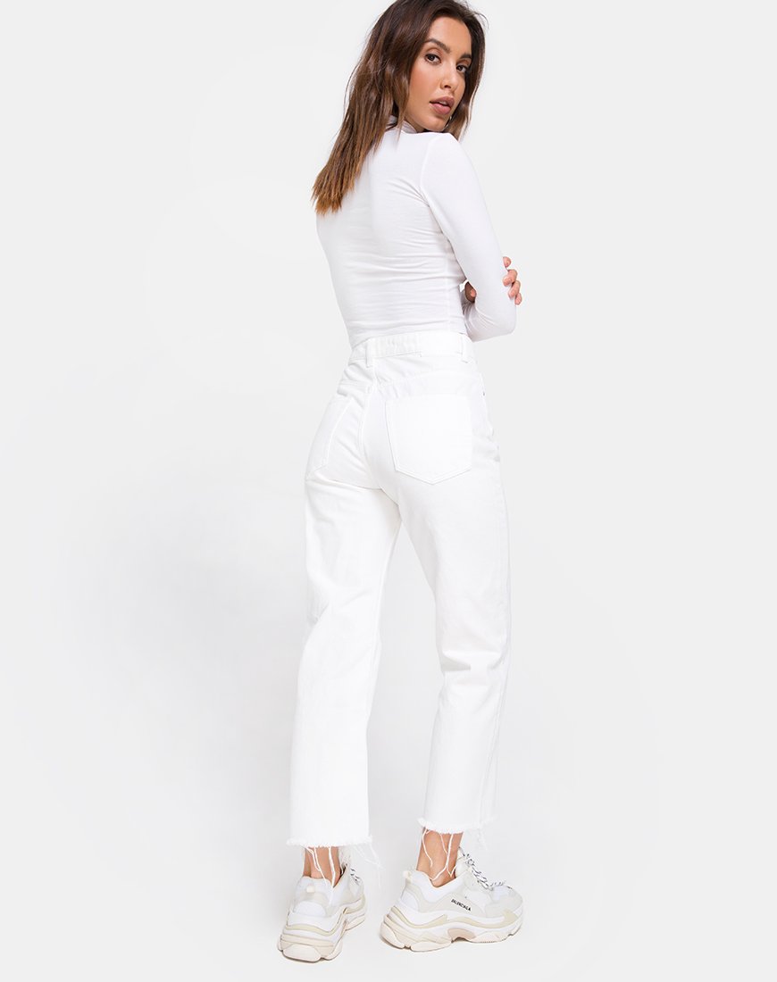 Imagen de Lara Crop en blanco con bordado de ángeles