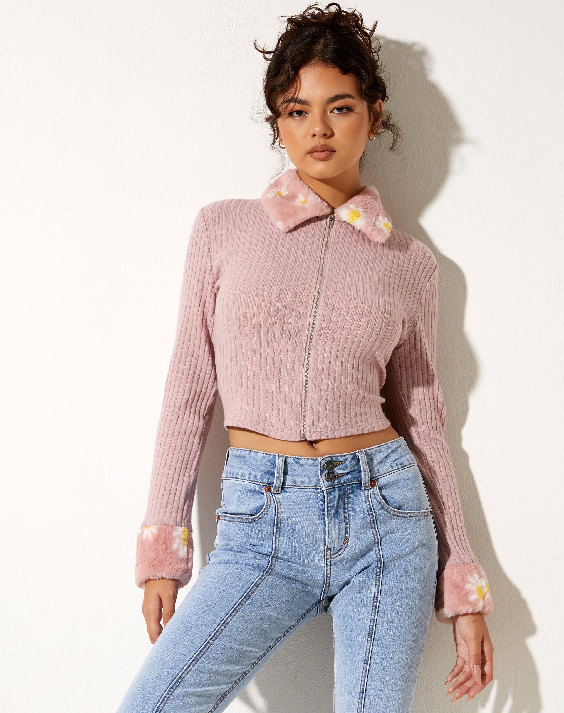 Imagen de Larita Cardi de punto Rosa oscuro