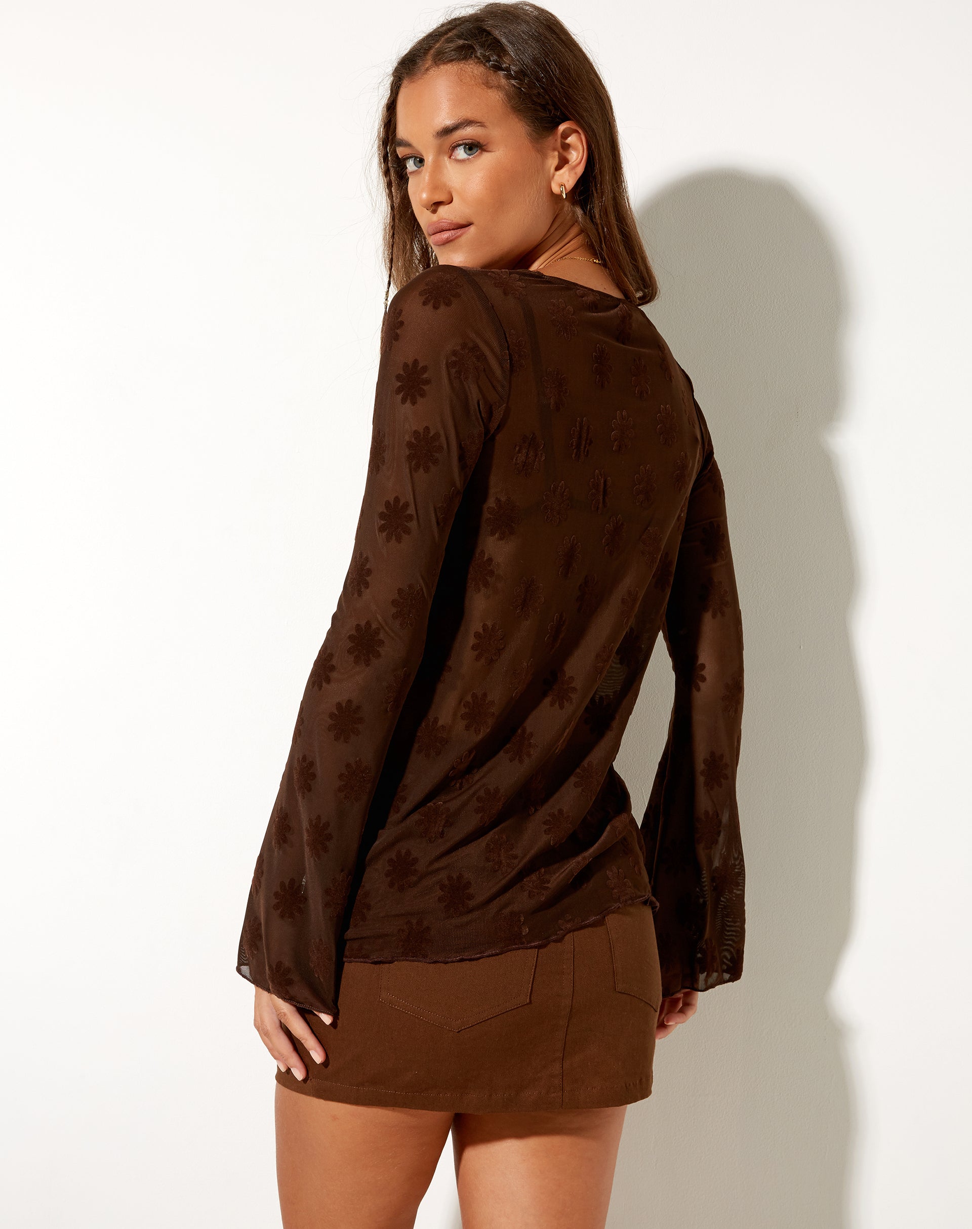 Imagen de Leon Cardi en Flock Daisy Marrón