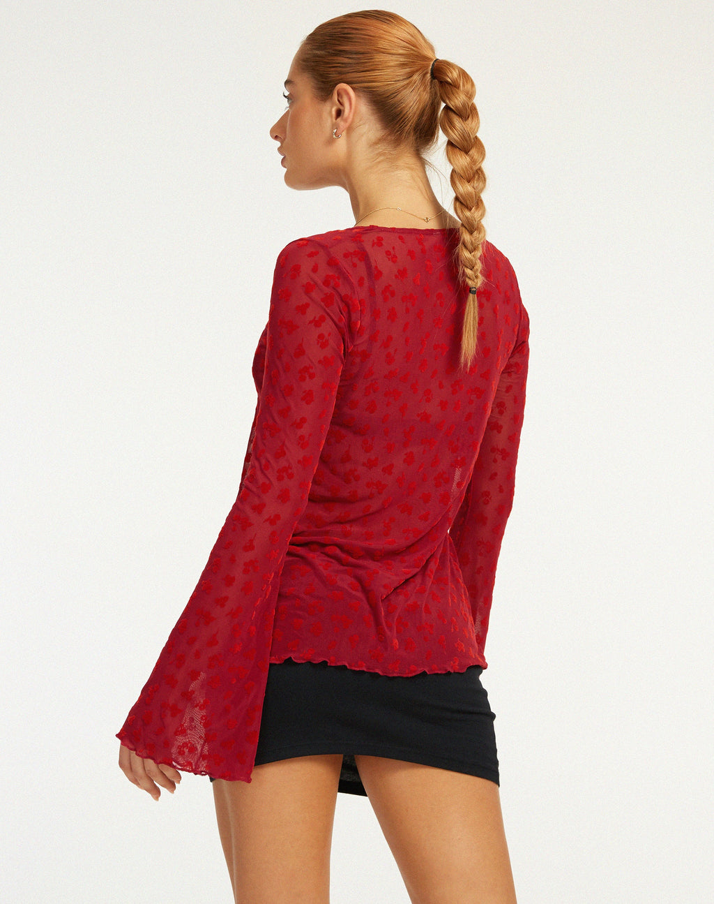 Leony Cardi en malla roja Flock