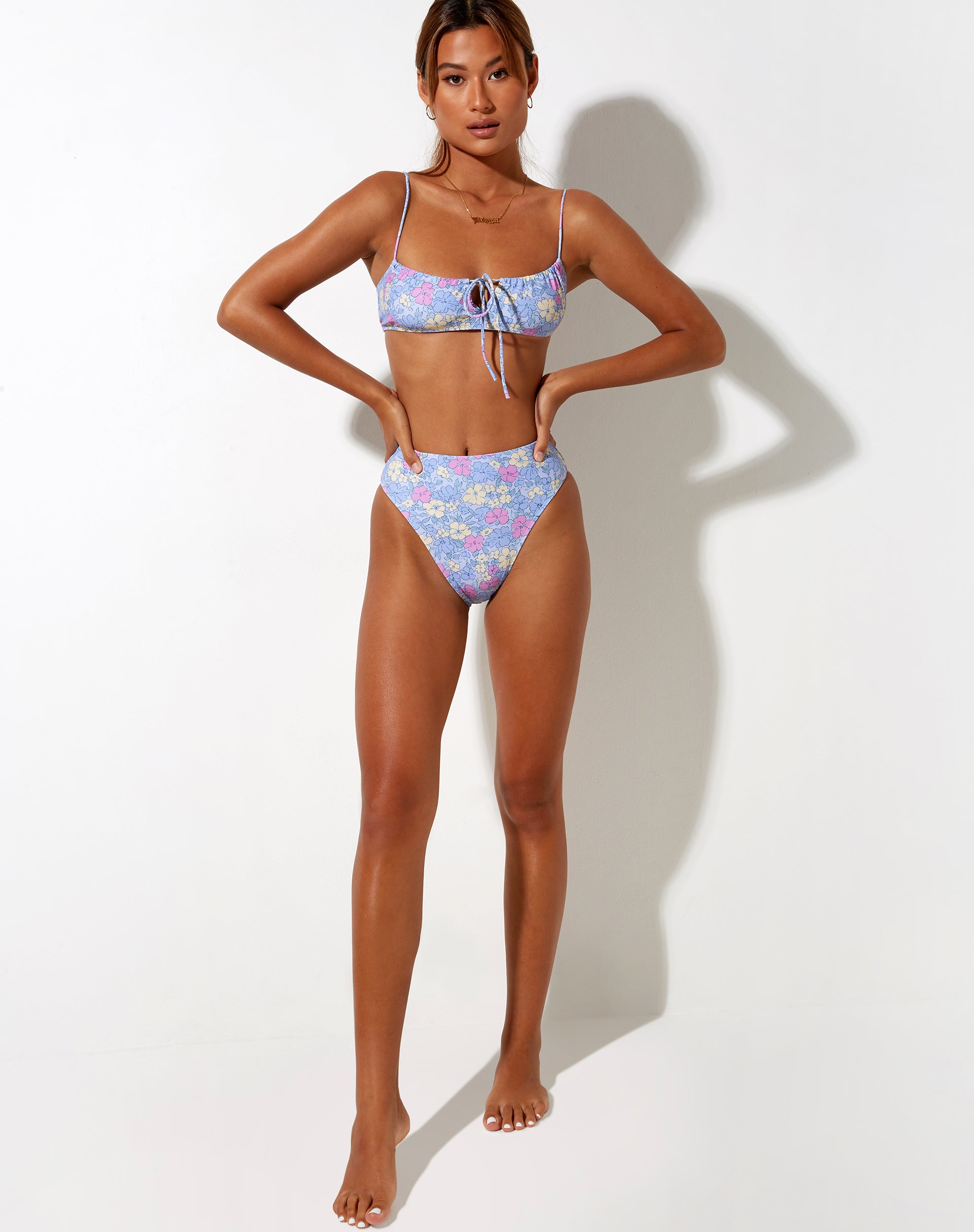 Imagen de LIANA BIKINI TOP WASHED OUT PASTEL FLORAL
