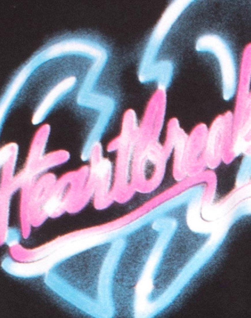 Imagen de Sudadera Liona en Negro Heart Breaker