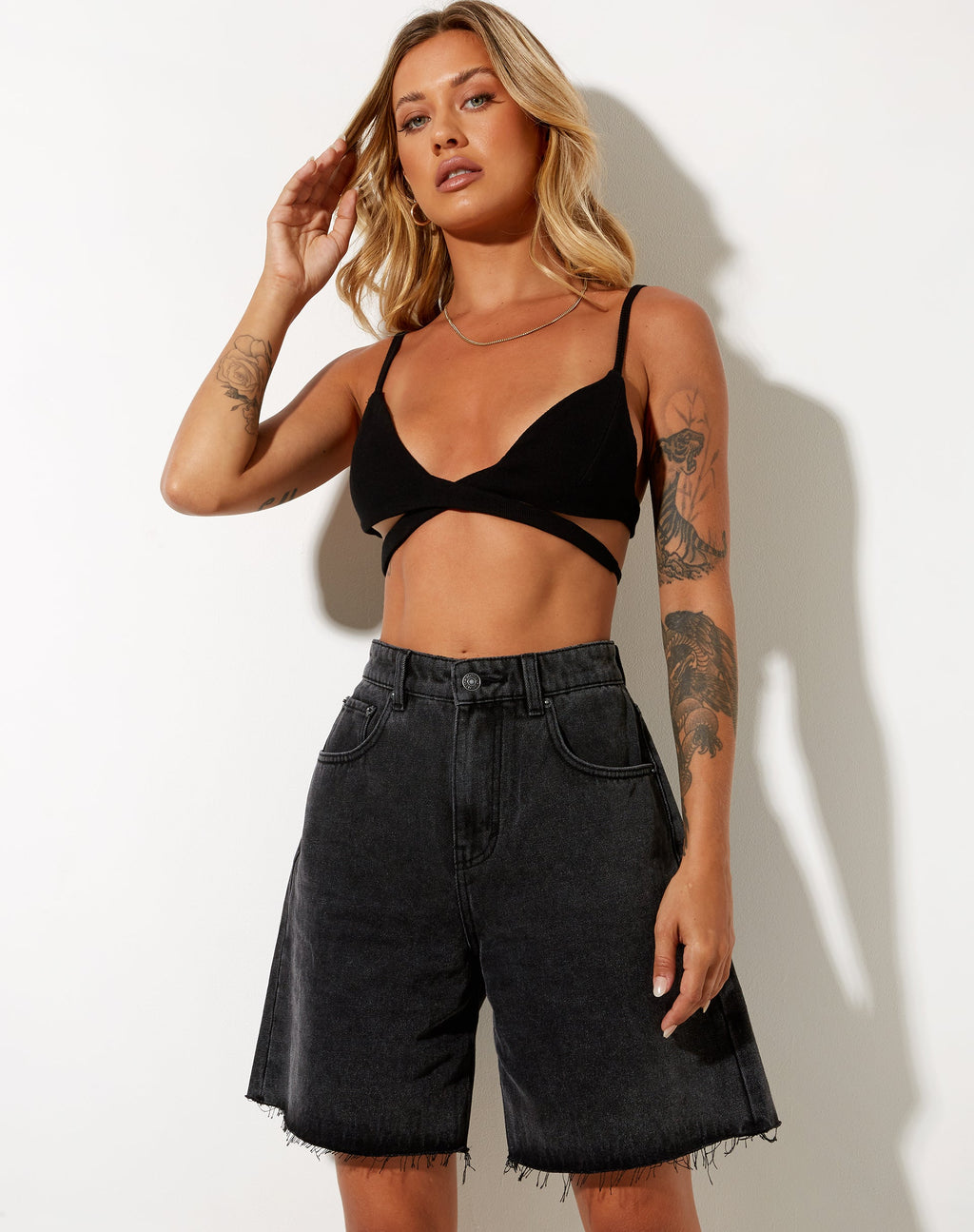 Pantalones cortos vaqueros holgados en lavado negro