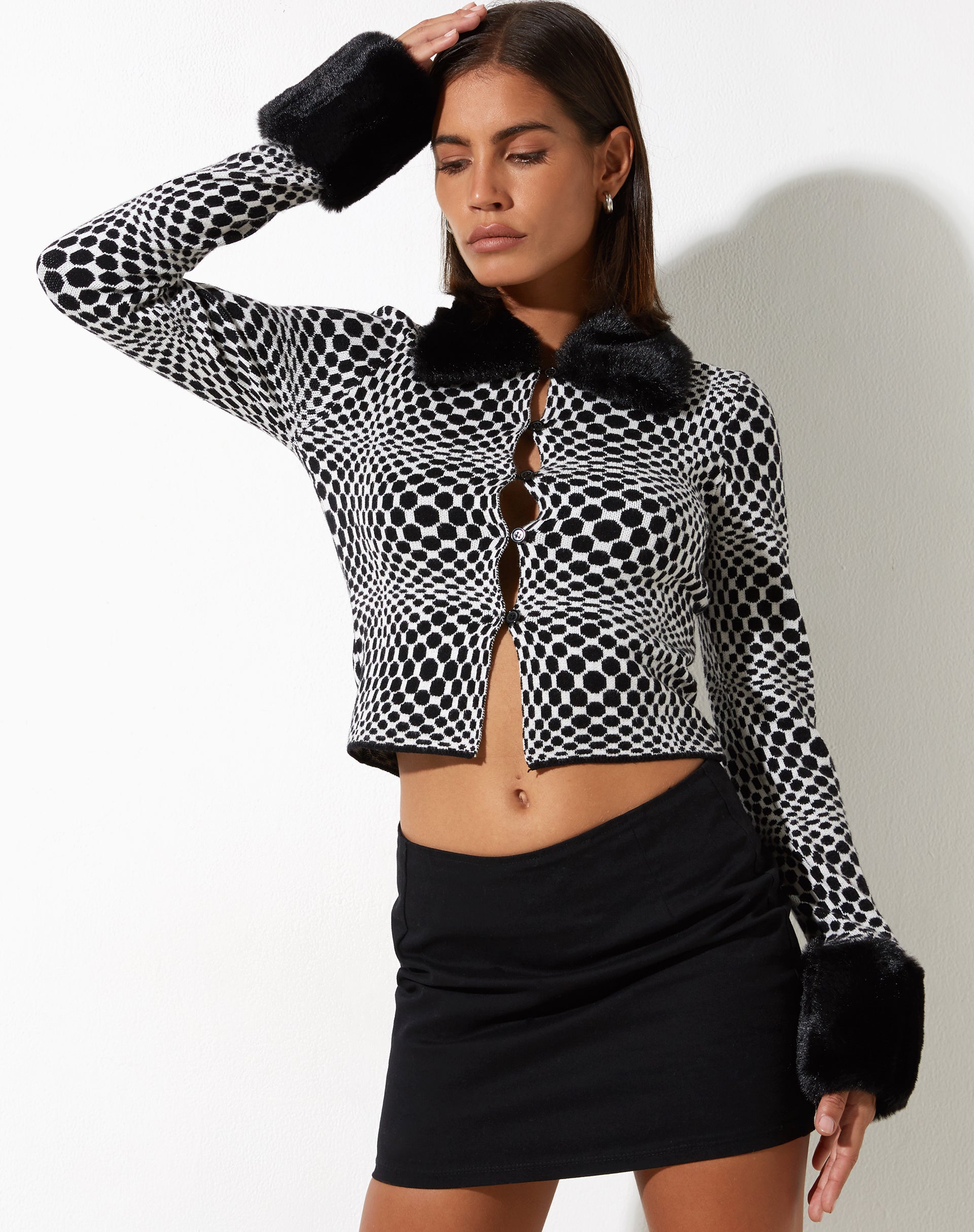 Imagen de Lorita Cardi en Monocromo Óptico Cuadrado Blanco y Negro