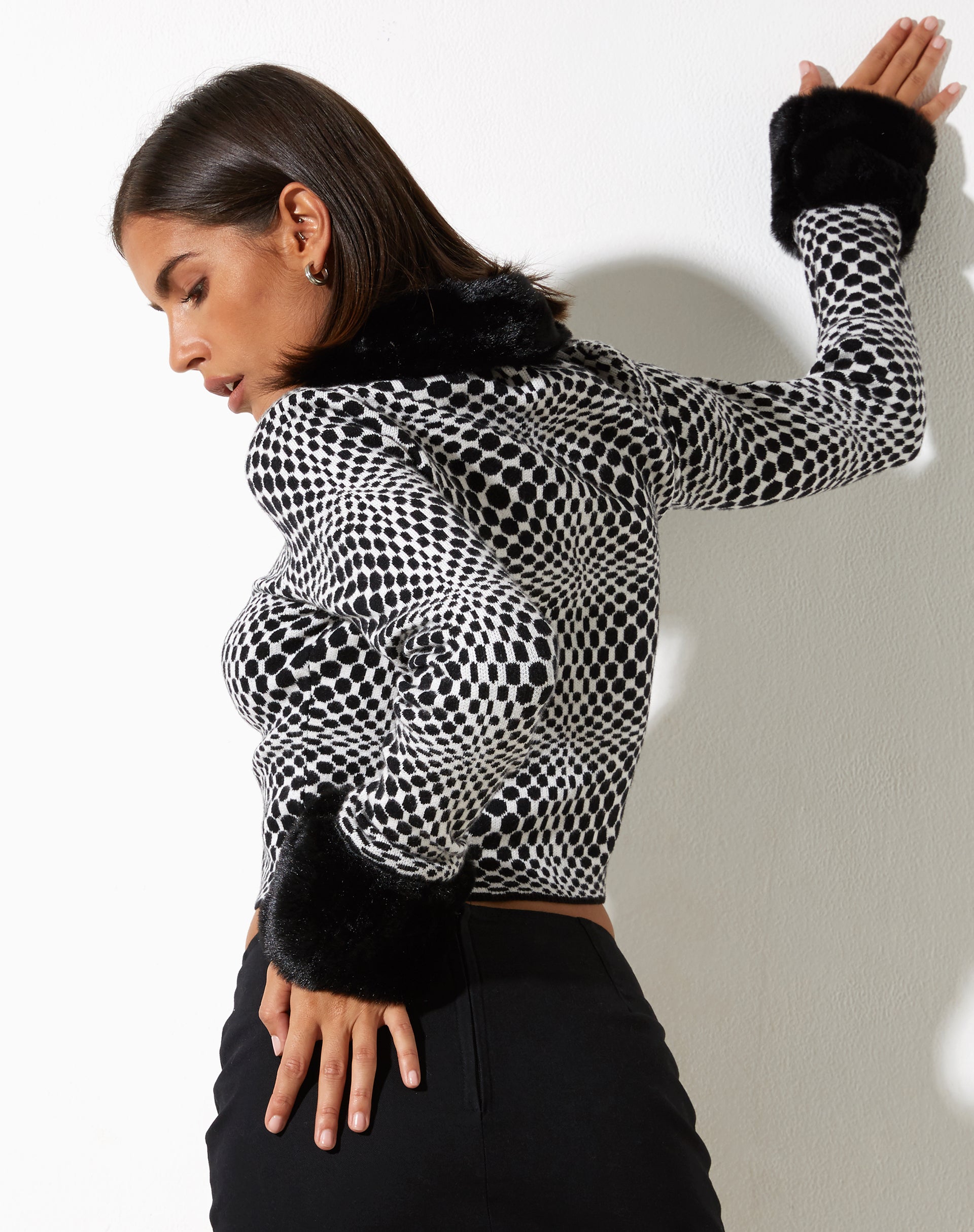 Imagen de Lorita Cardi en Monocromo Óptico Cuadrado Blanco y Negro
