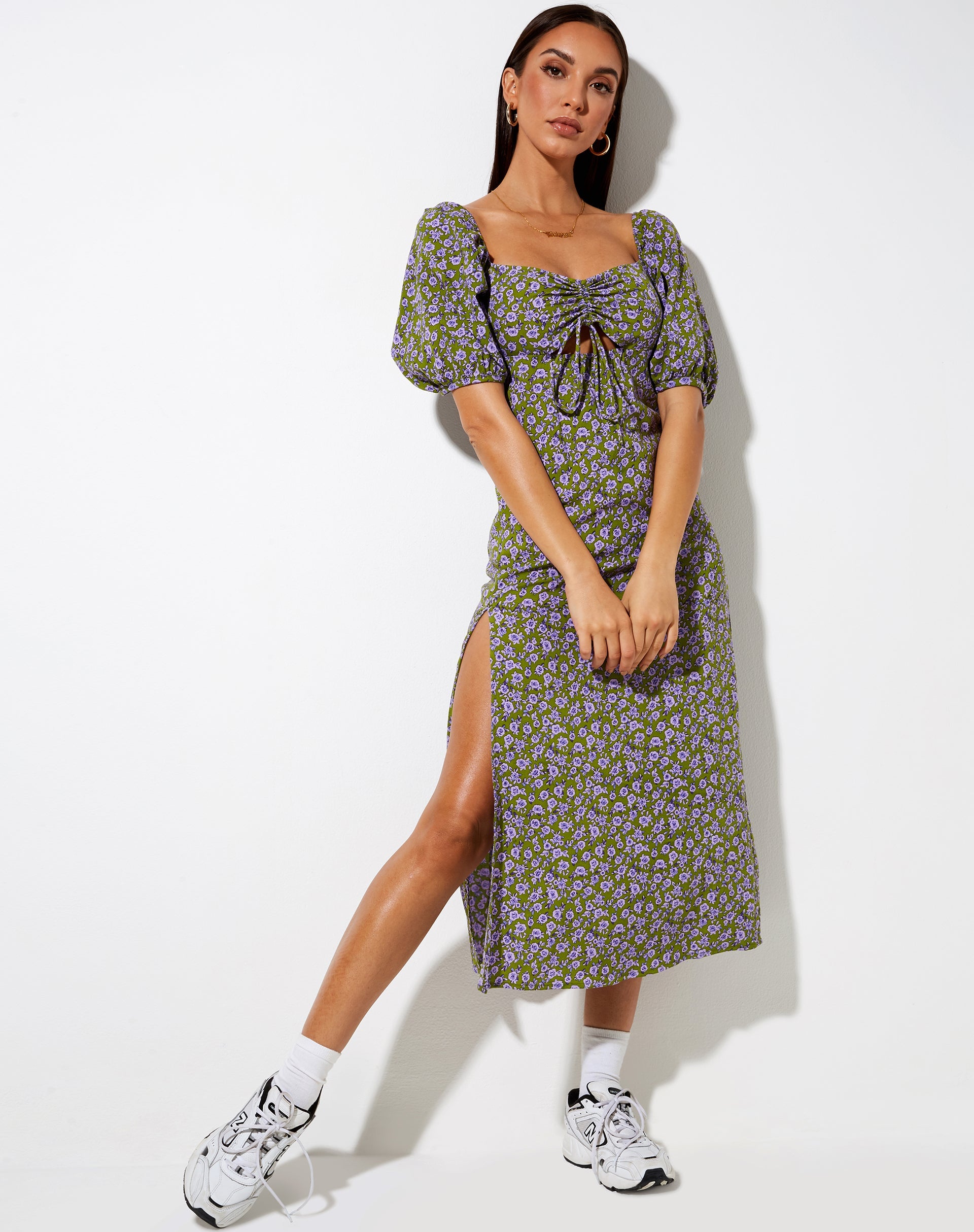 Imagen del vestido Lourgia Midi de color caqui Autumn Blossom