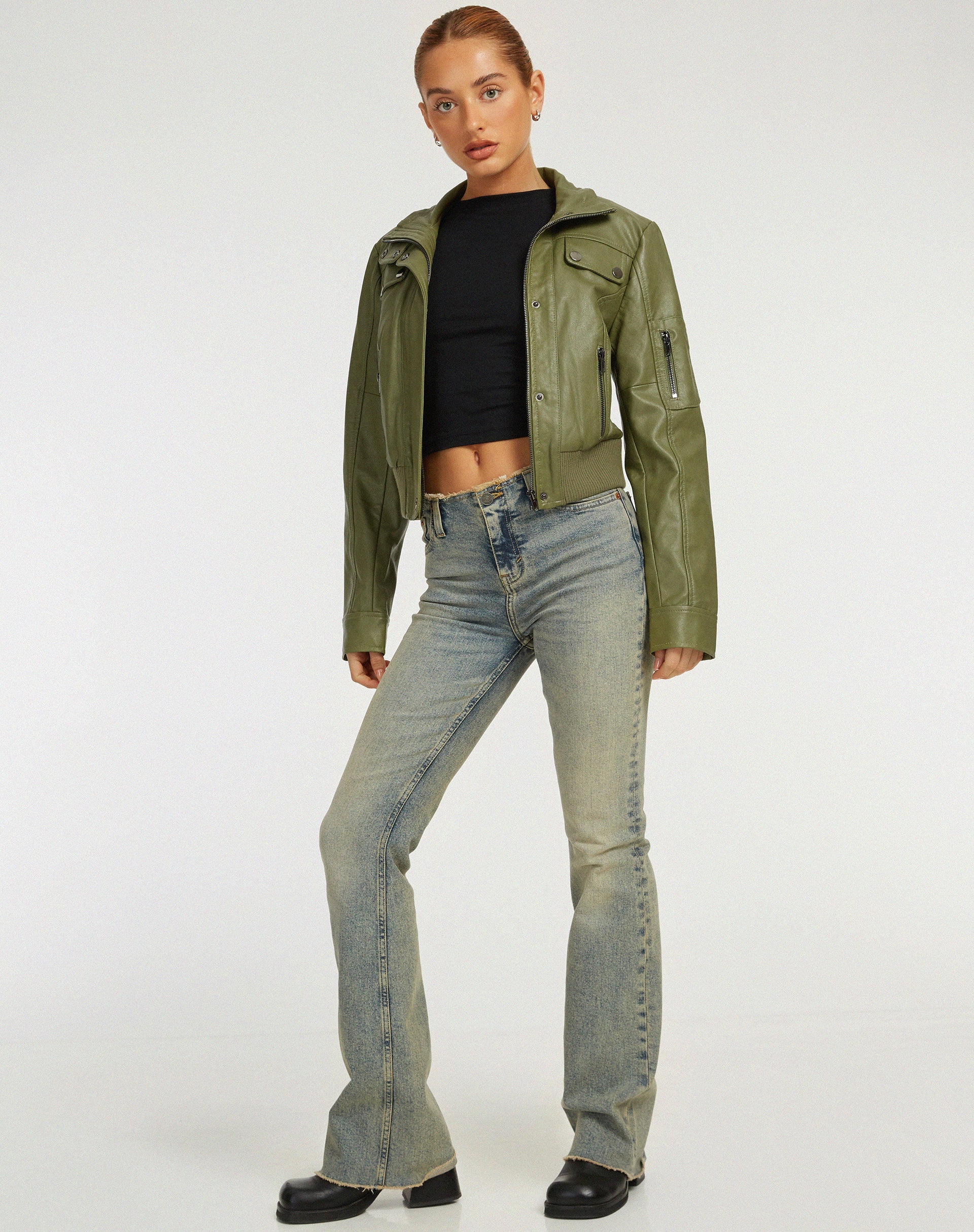 imagen de la Chaqueta Loviana en PU Verde