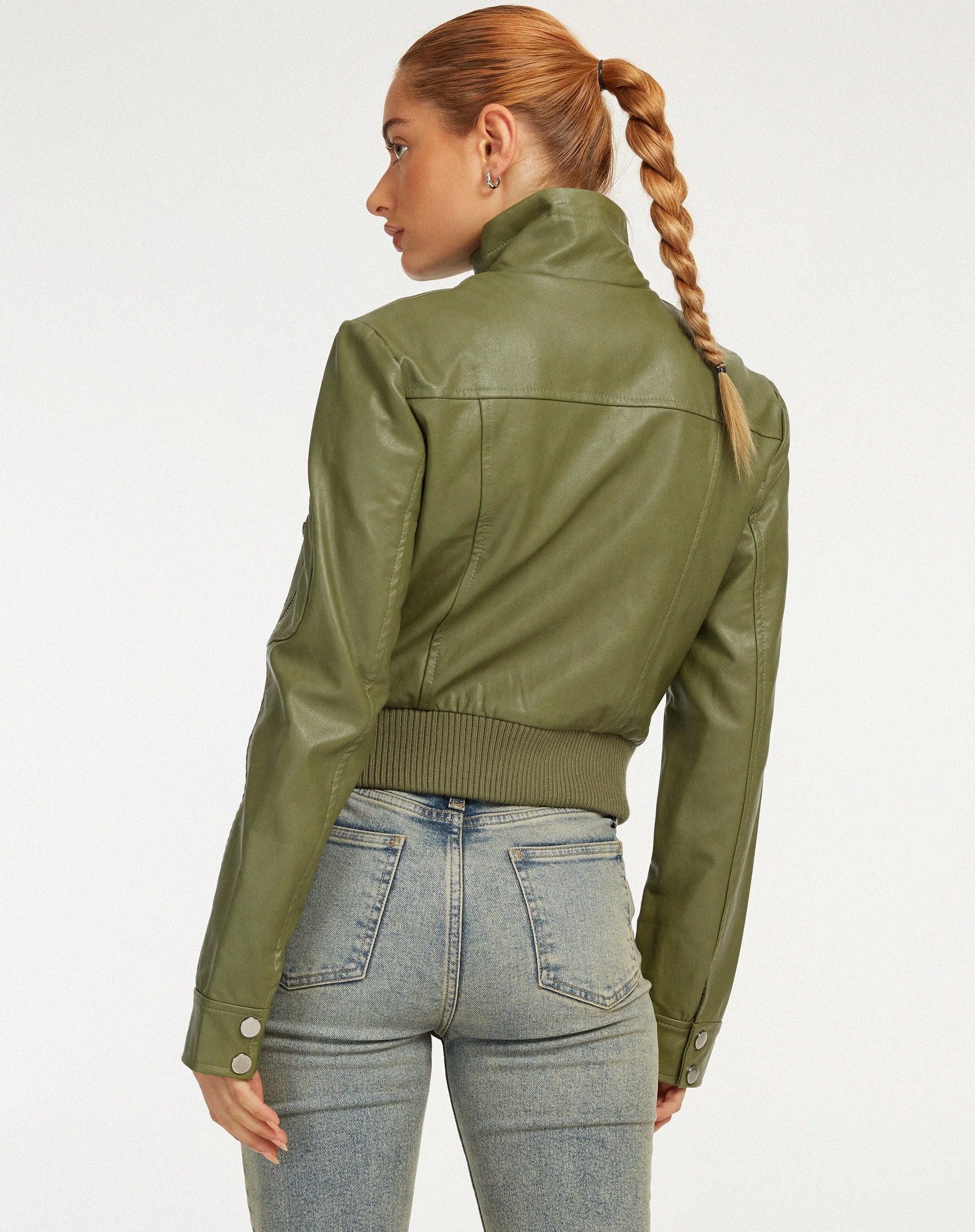 imagen de la Chaqueta Loviana en PU Verde