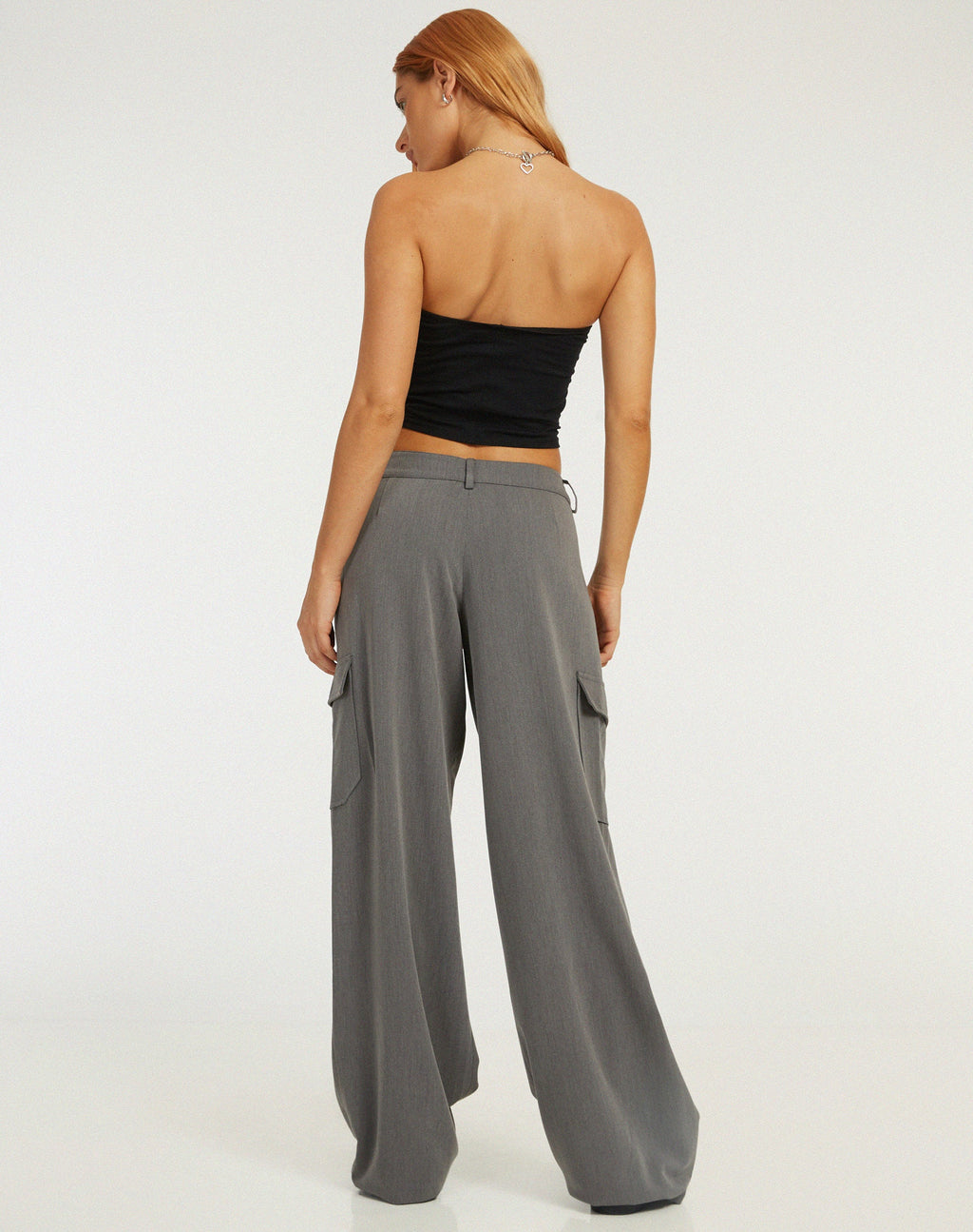 Low Rise Abba Cargo en Charcoal