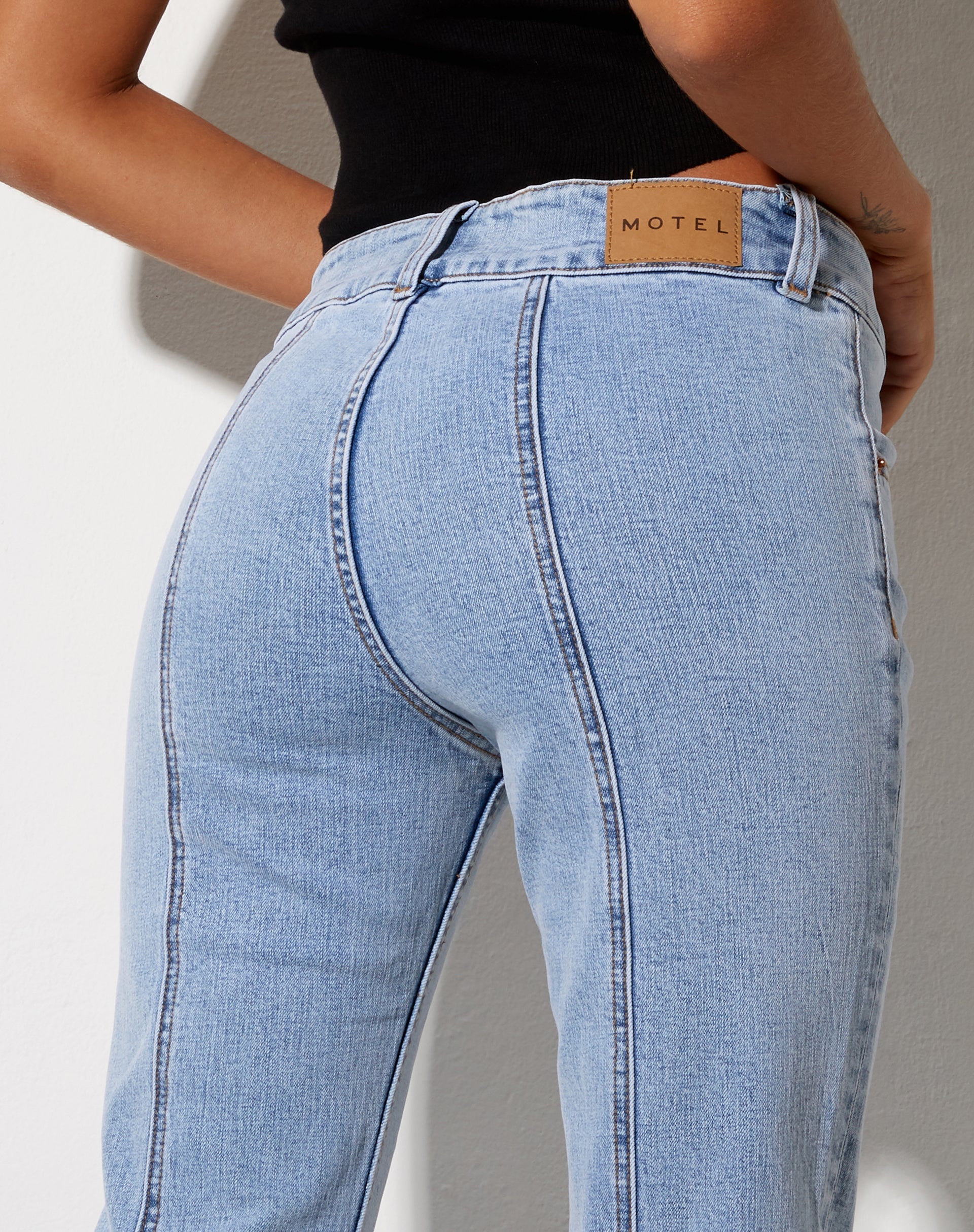 Imagen de Low Rise Seam Jeans en Super Light Wash Azul