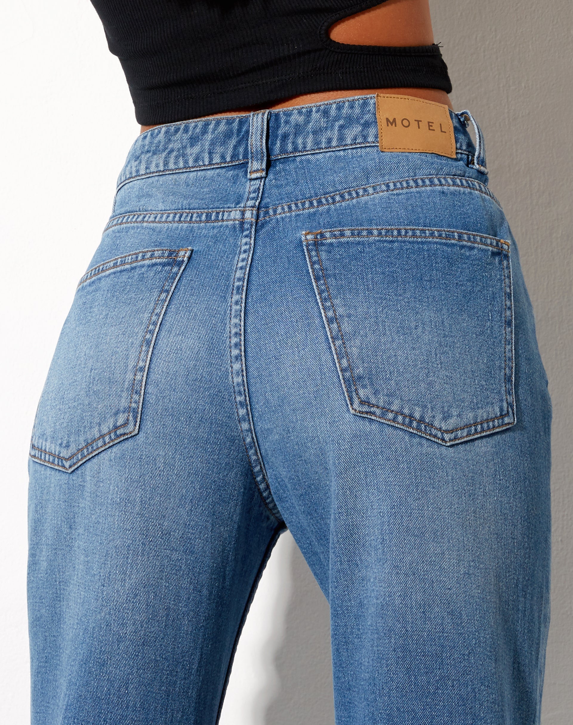 Imagen de Low Slung Jeans in Blue Wash