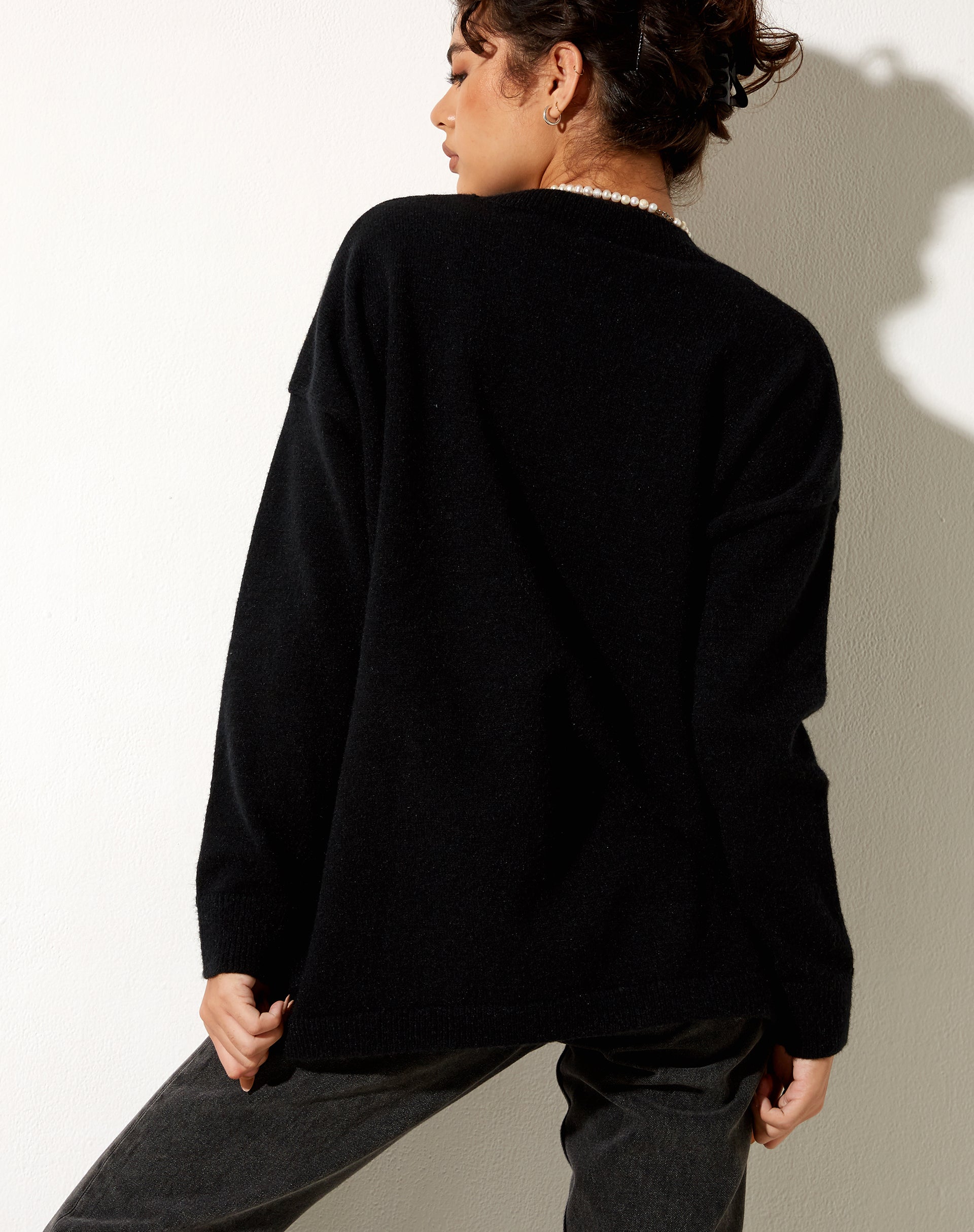 Imagen de Lulees Jumper en negro mágico
