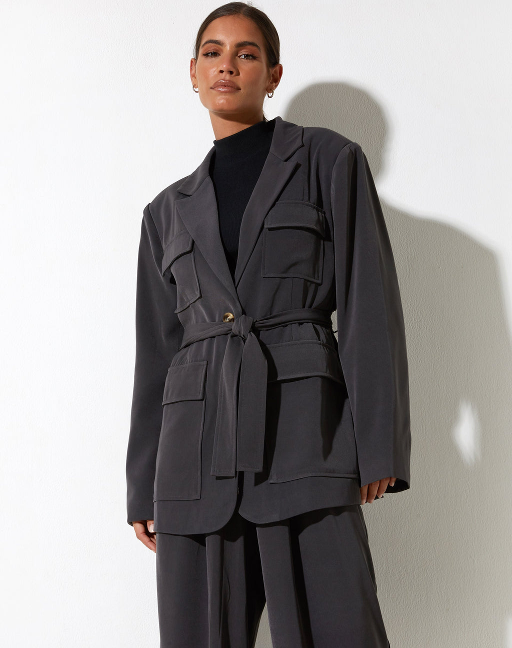 Blazer Magawa en sastrería gris oscuro