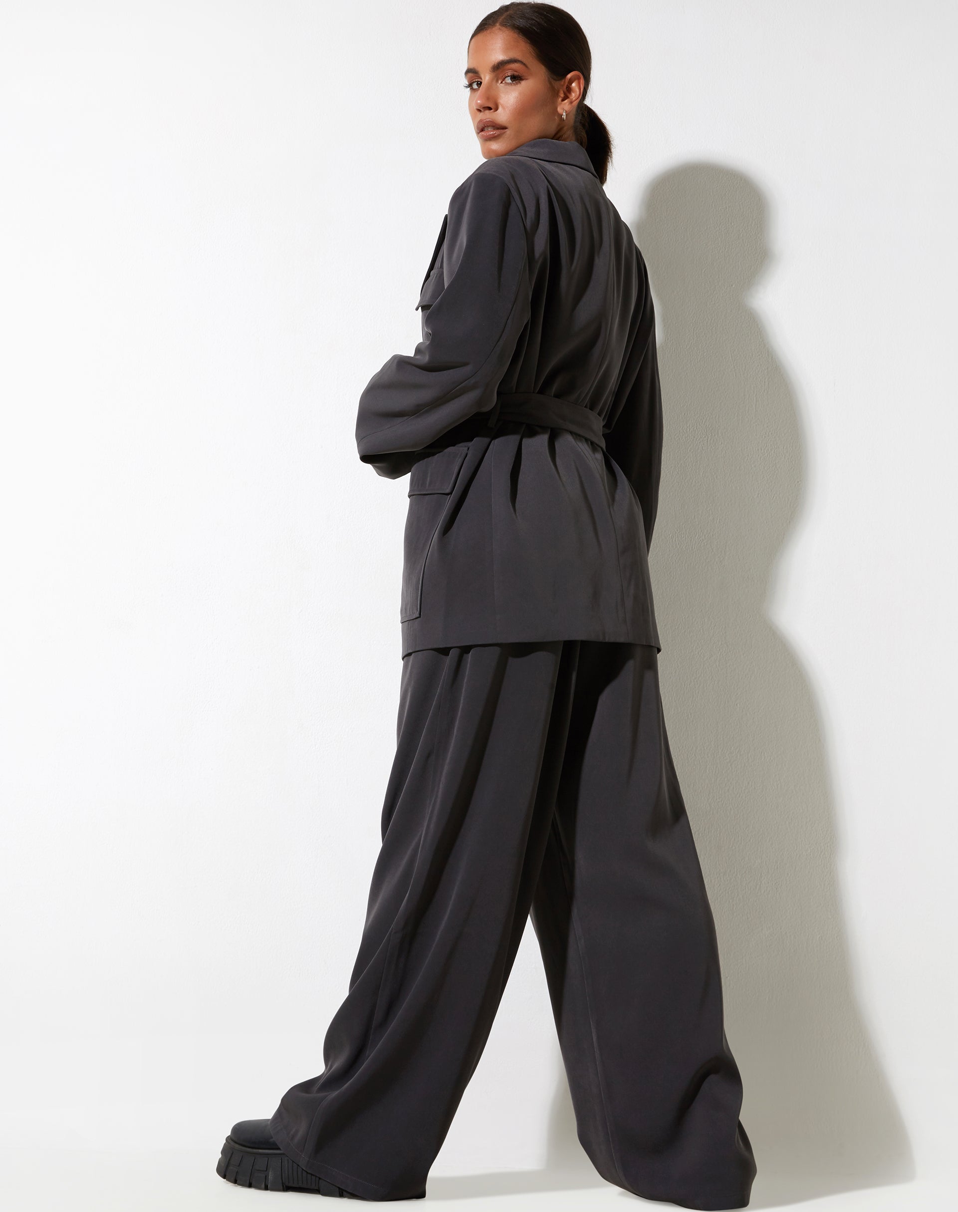 imagen de Magawa Blazer en Tailoring Charcoal