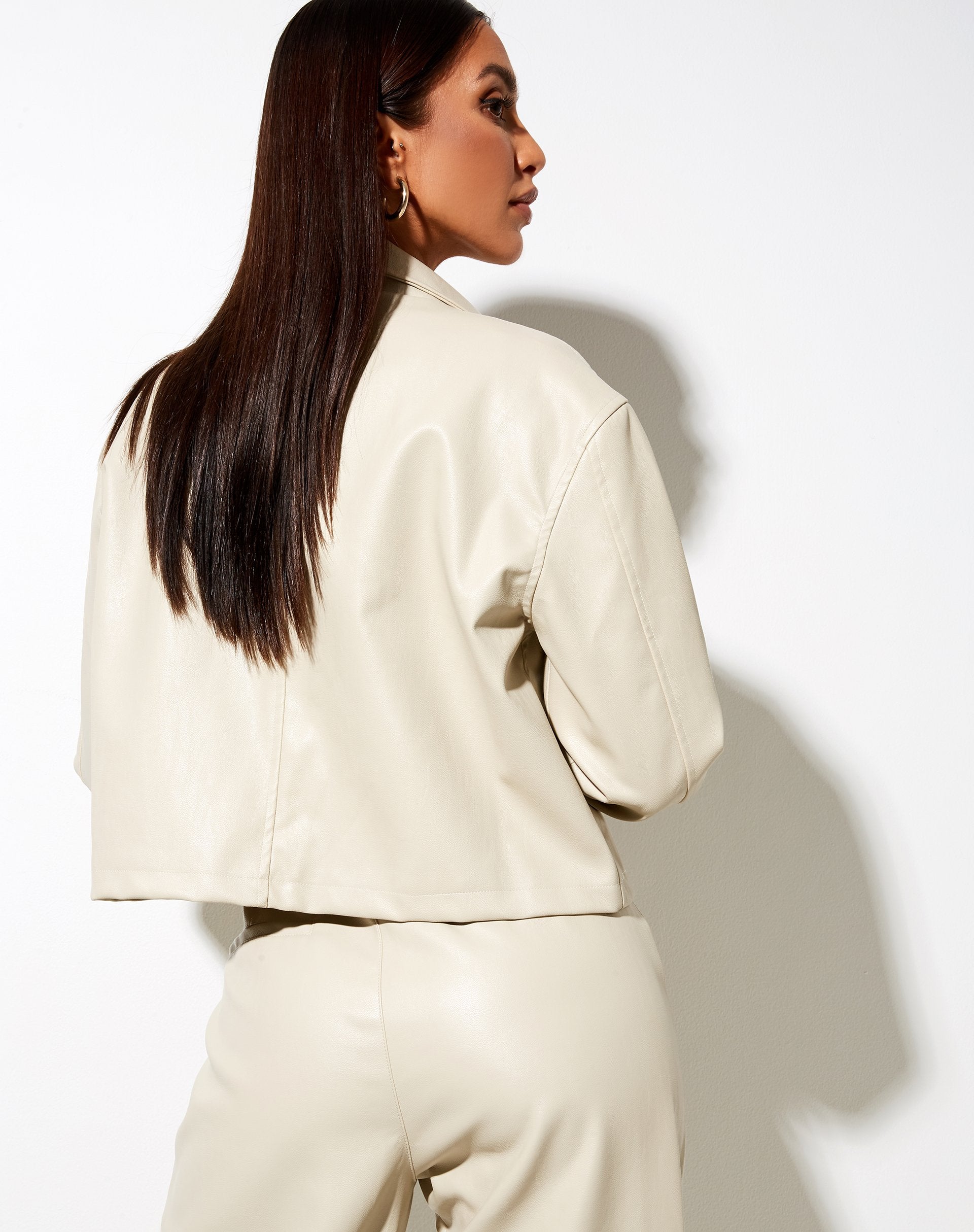 Imagen de Maja Cropped Blazer en Pu Crudo