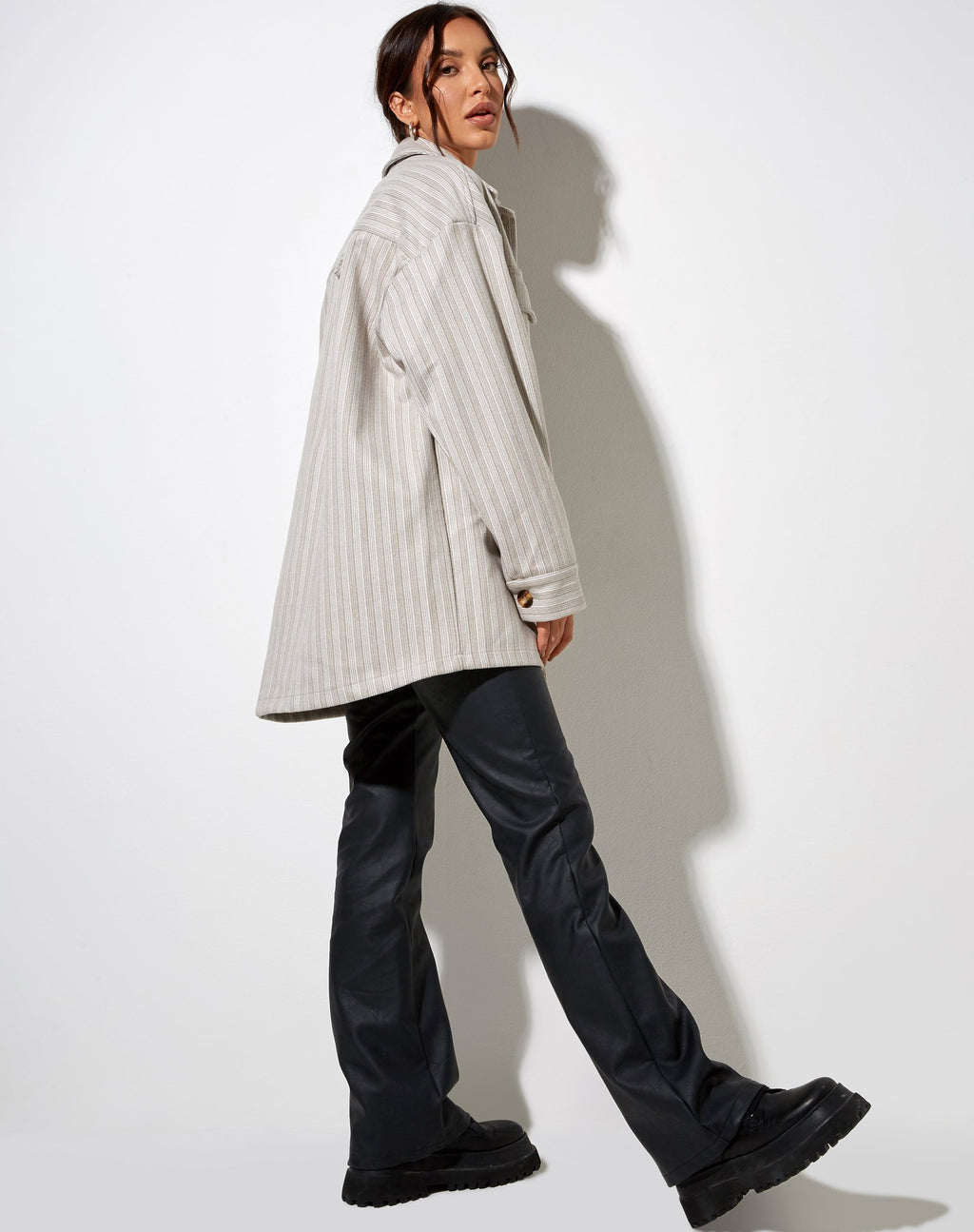 Camisa Marcella de rayas gris tonal