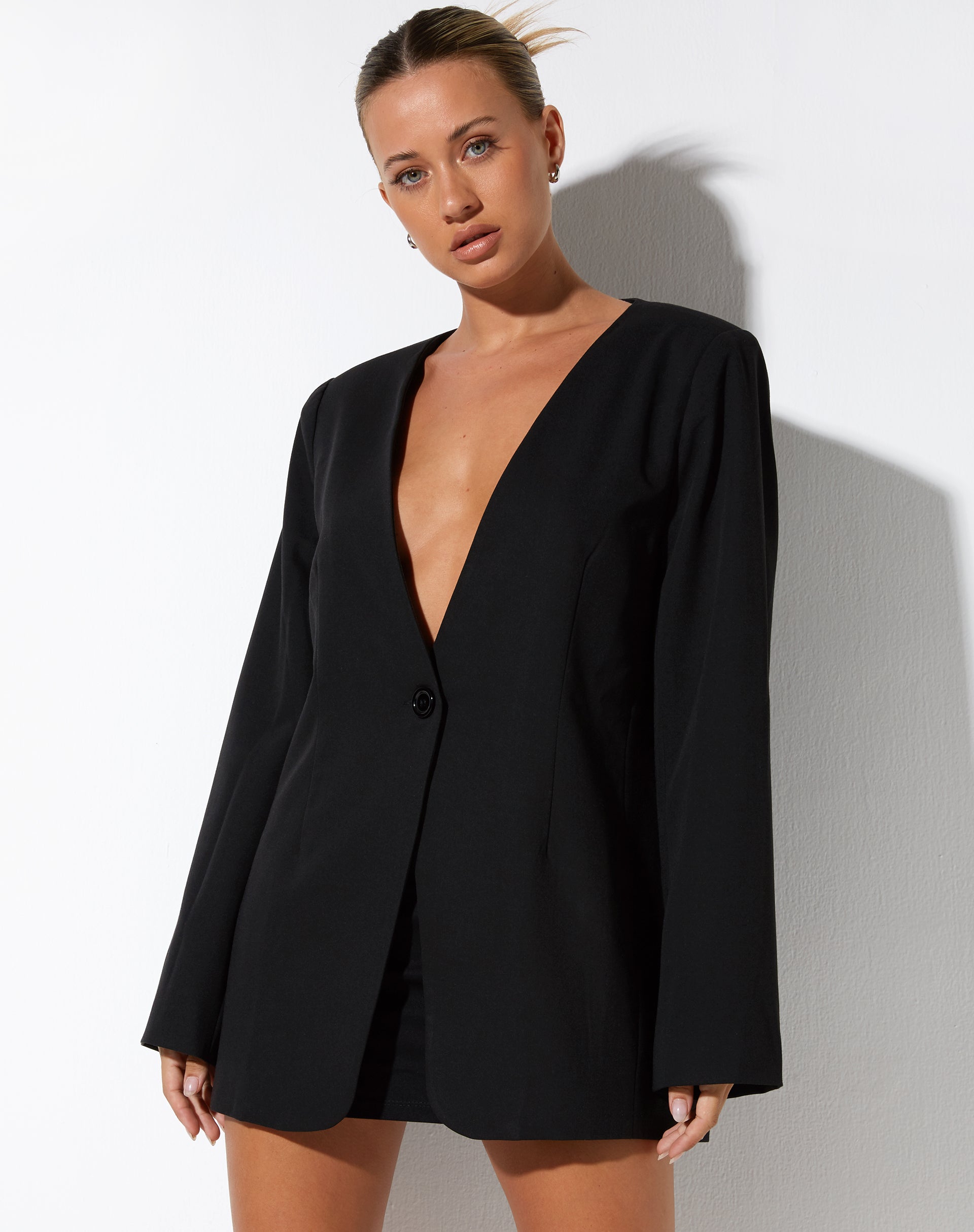 imagen de Marlia Blazer en Negro