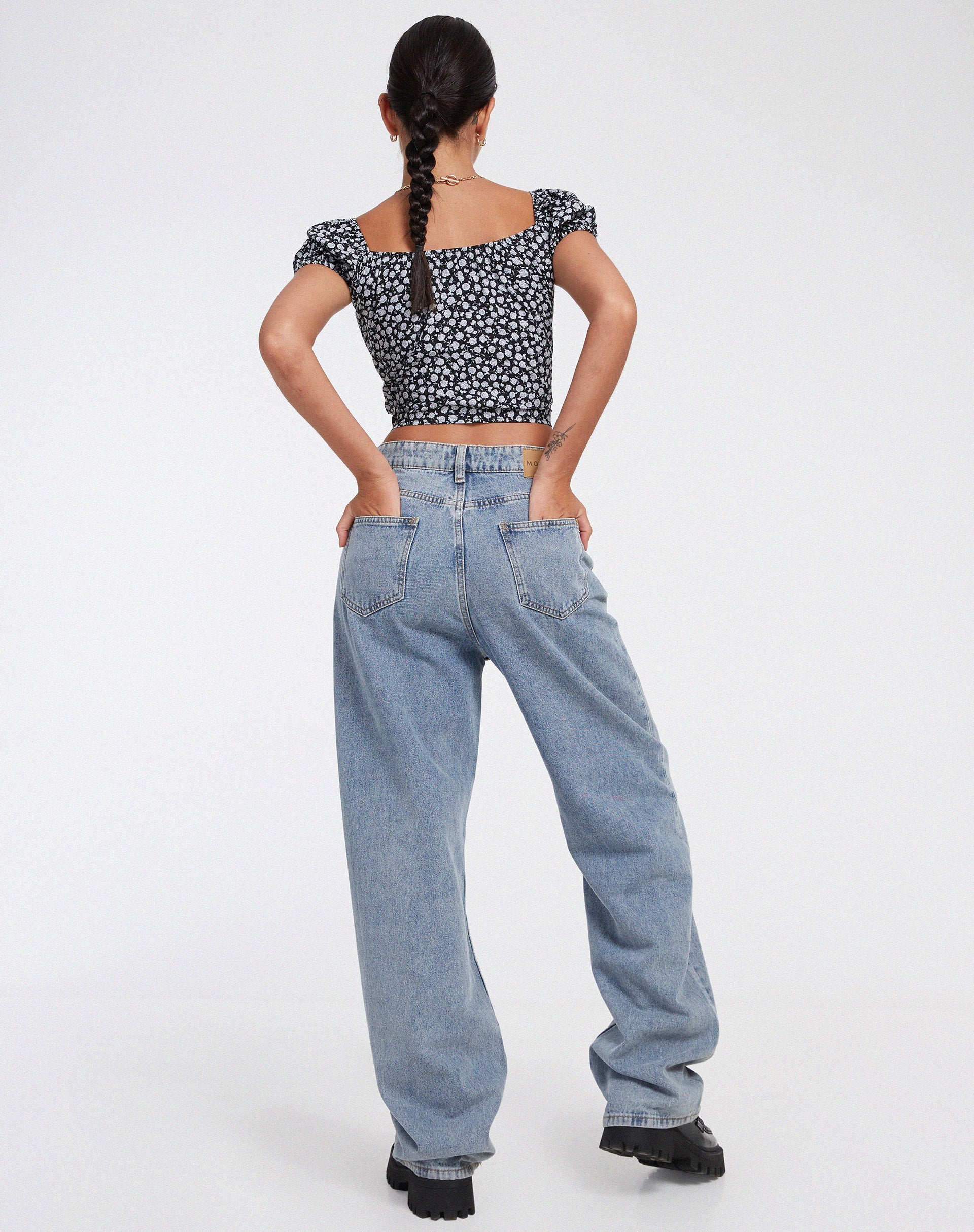 Imagen de Mazu Crop Top en Ditsy Rose Negro