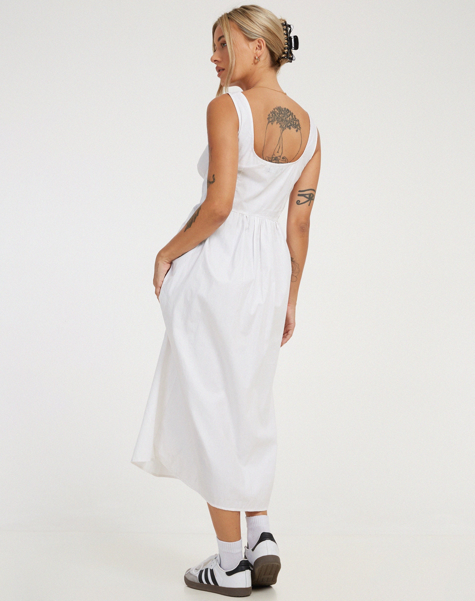 imagen de Melrose Maxi Dress in White