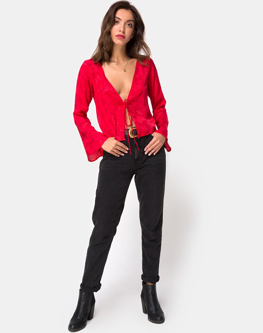 Imagen de la blusa Mérida de satén rojo