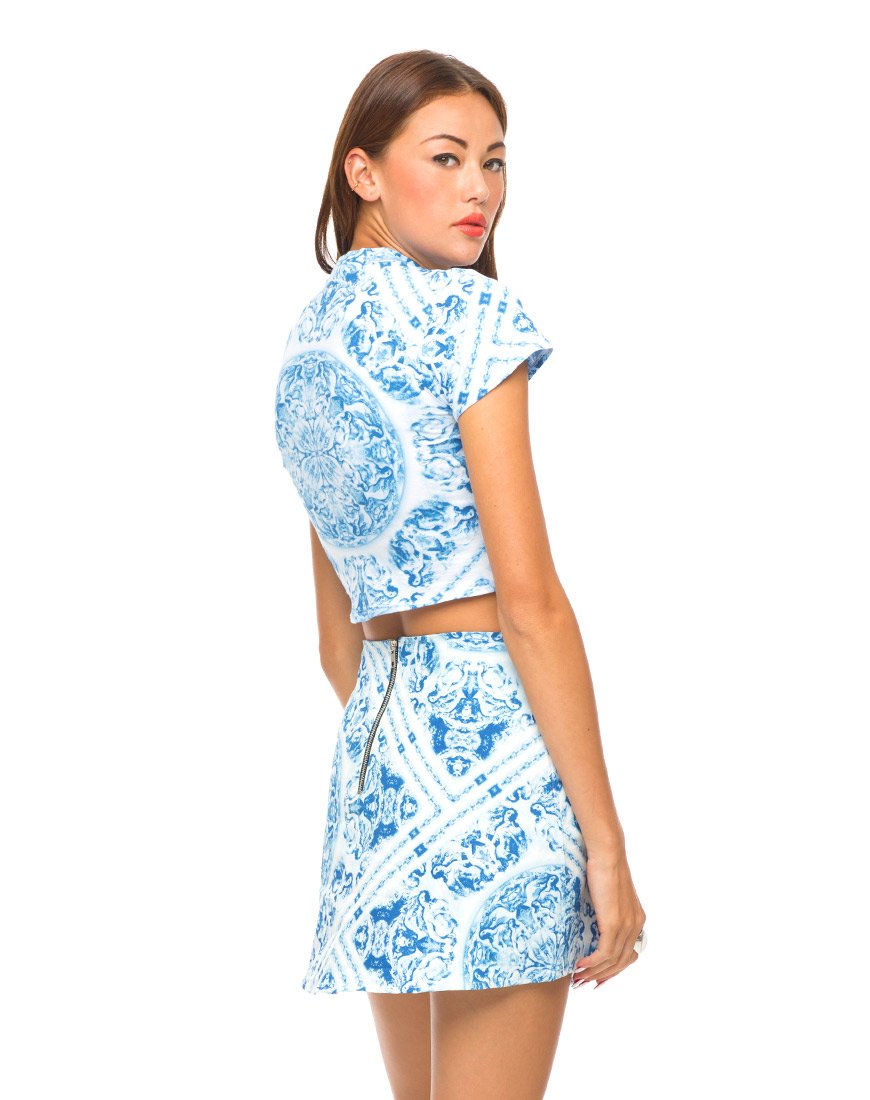 Motel Mindy Crop Top de Cuello Tortuga en Azul Venus