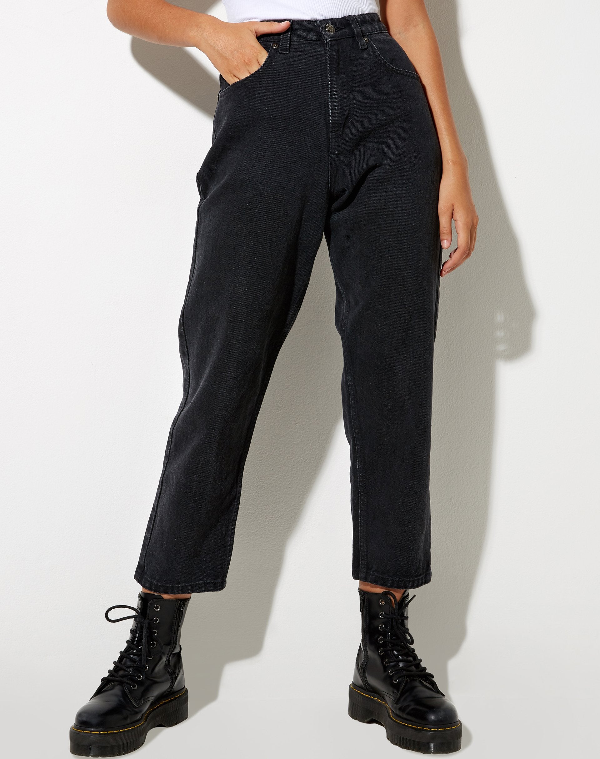Imagen de Mom Jeans en Black Wash