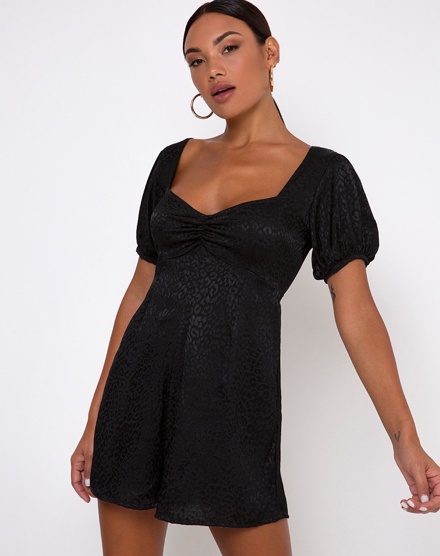Monali Playsuit de satén guepardo negro