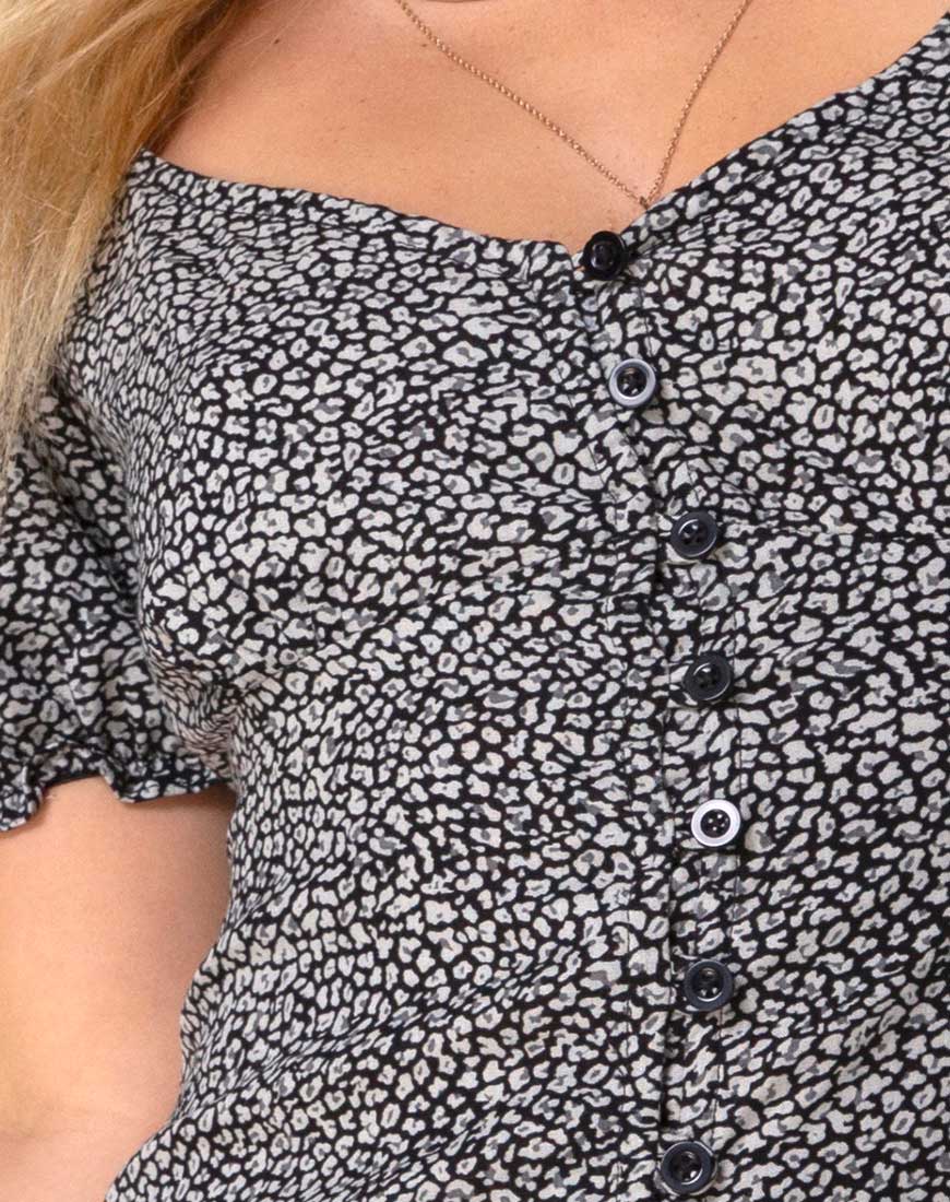Imagen del vestido Montero en leopardo gris