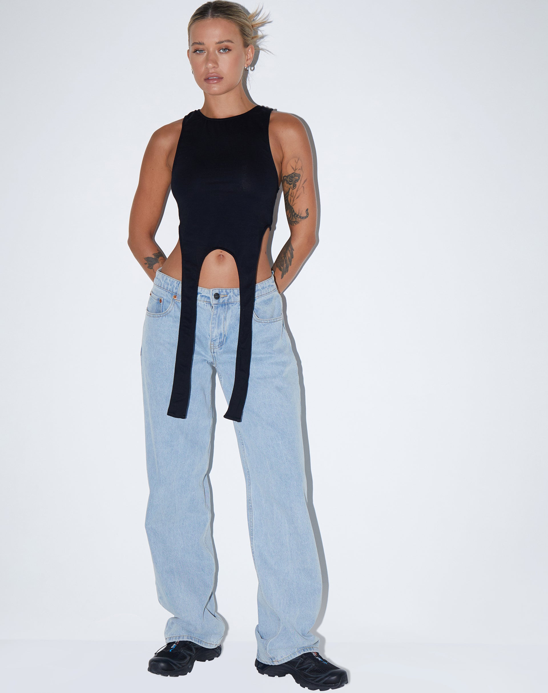 Imagen de Ursula Vest Top in Lycra Negro