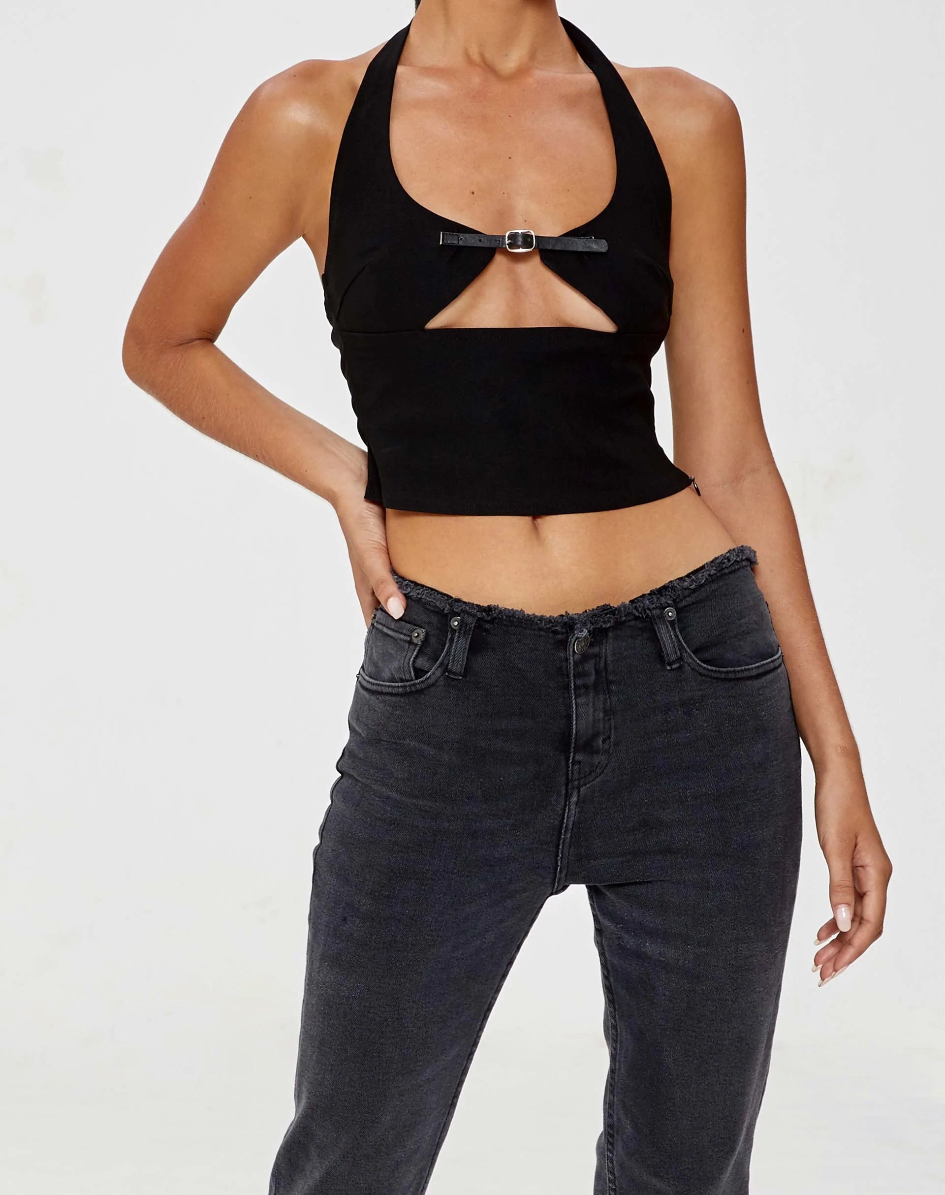 Imagen de Vicauci Cut Out Top en Negro