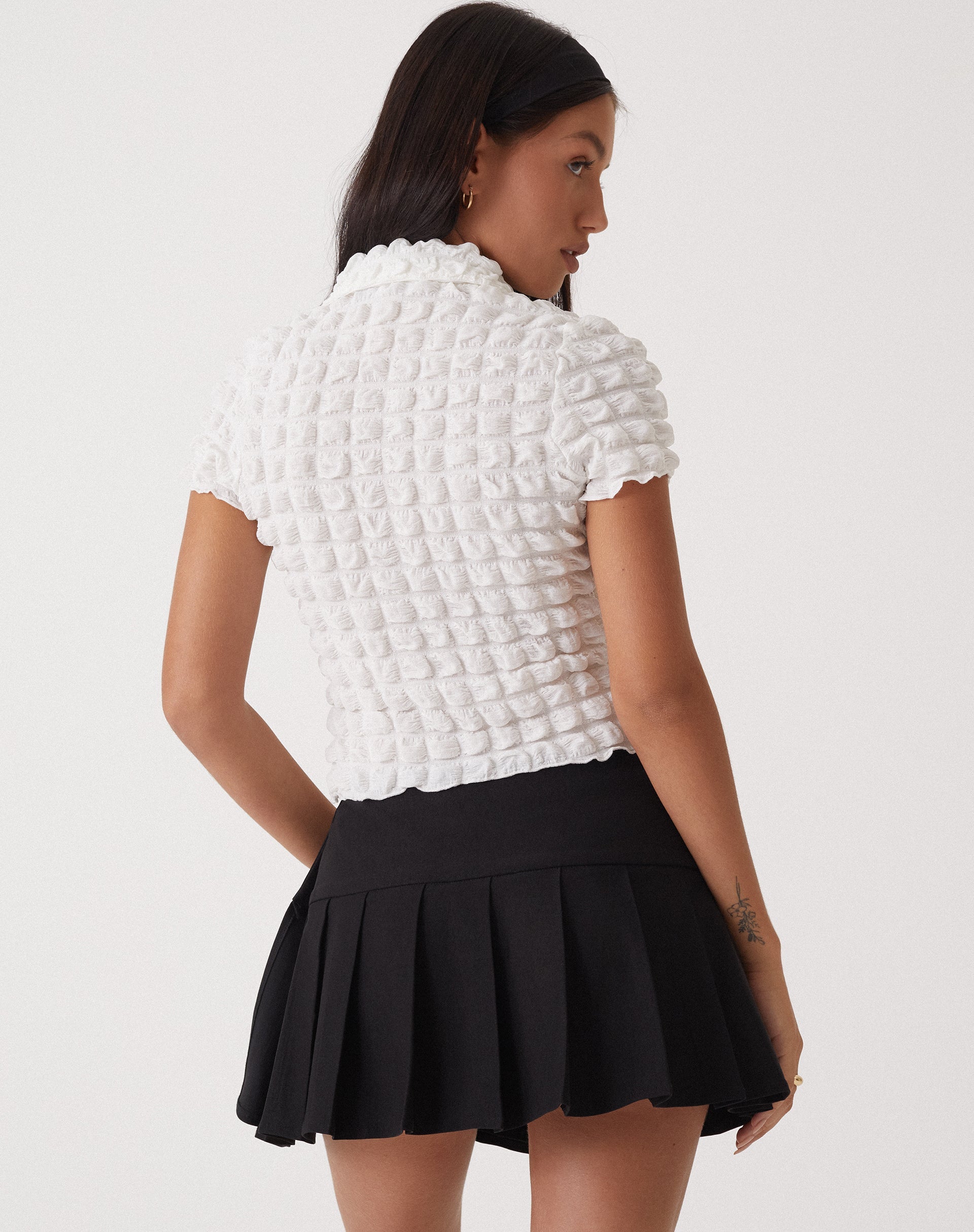 Motel X Olivia Neill Camisa Yejin en Jersey Burbuja Blanco Verdadero