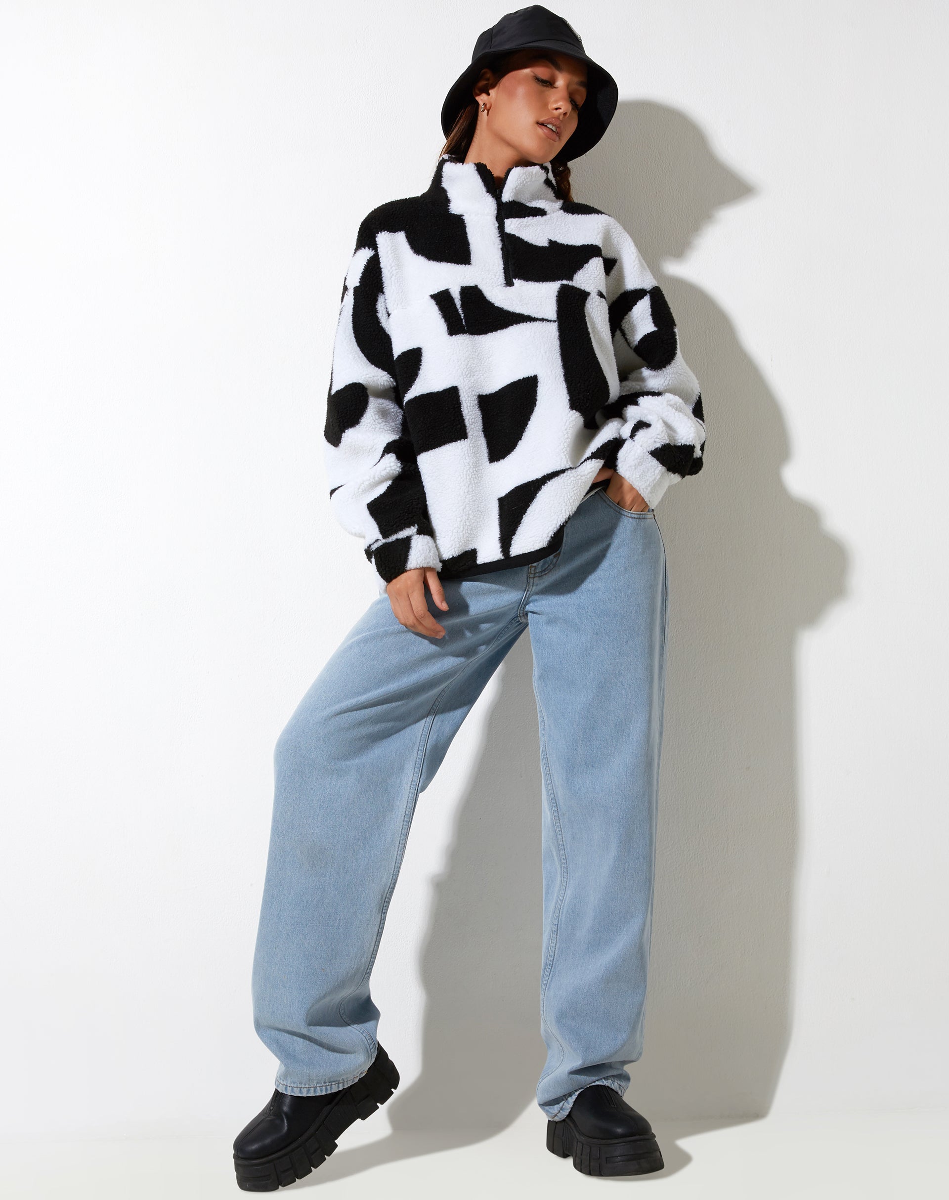 Chaqueta Naira en negro y blanco