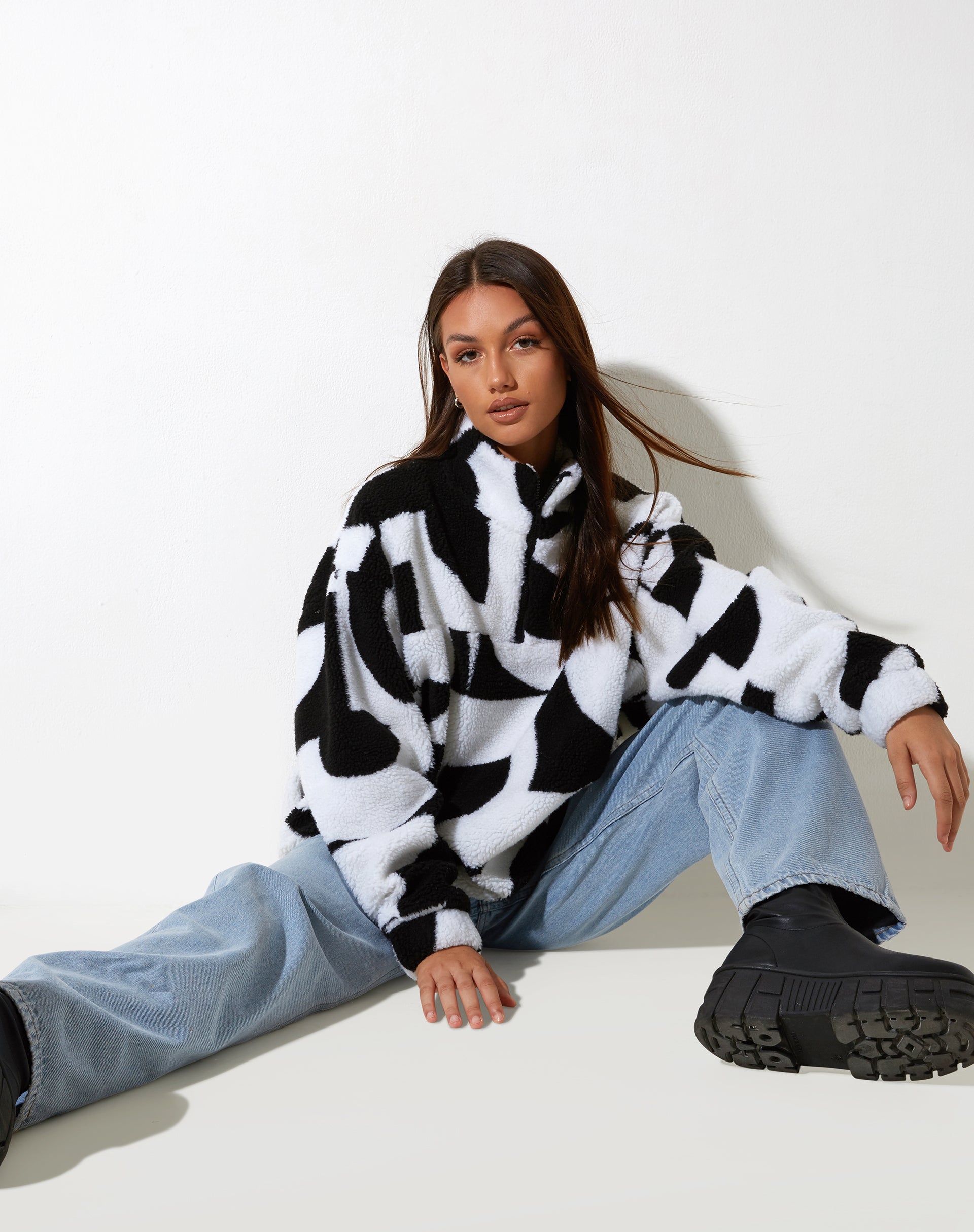 Chaqueta Naira en negro y blanco