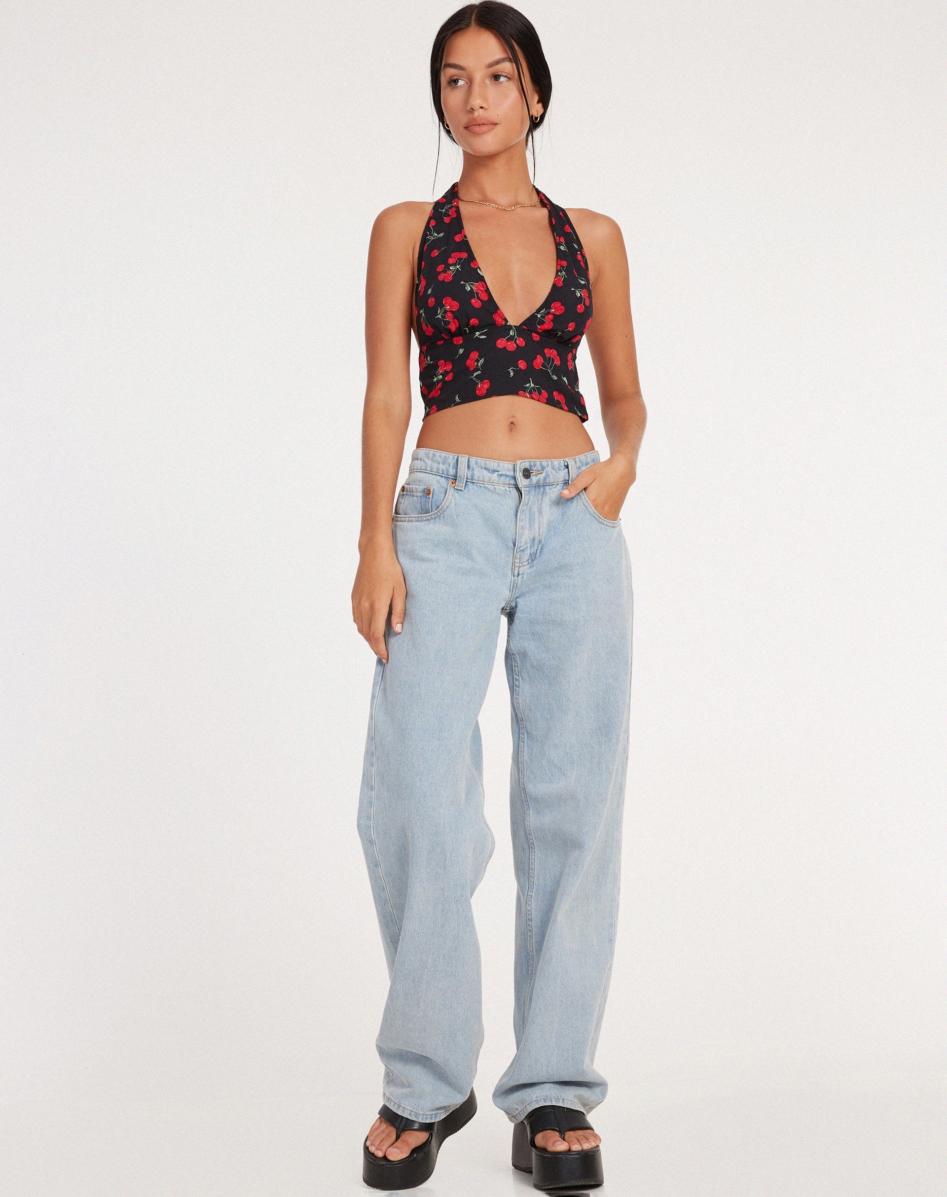 imagen de Nanda Crop Top en Cherries Negro
