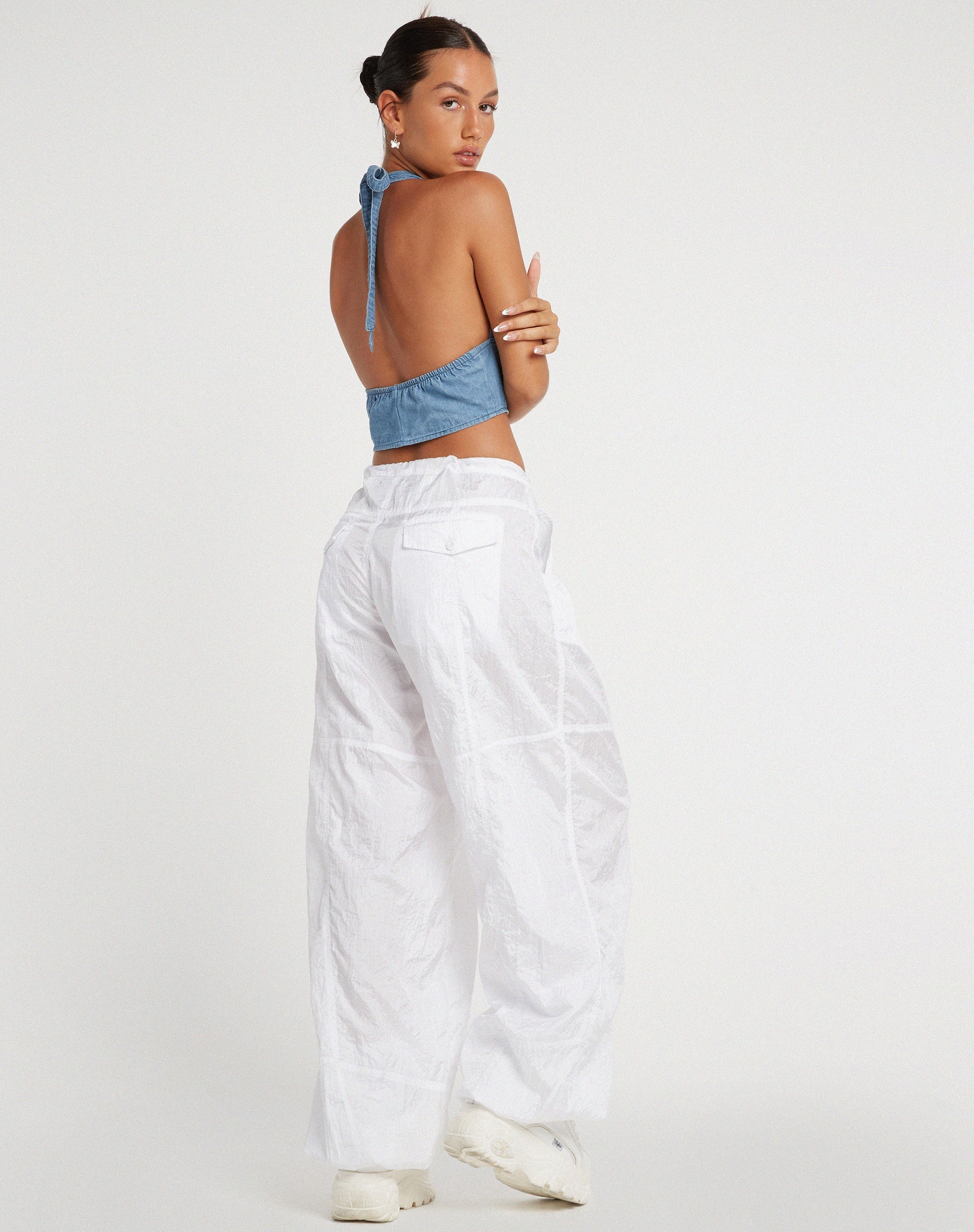 imagen de Nanda Halter Top en Denim Lavado Piedra Azul