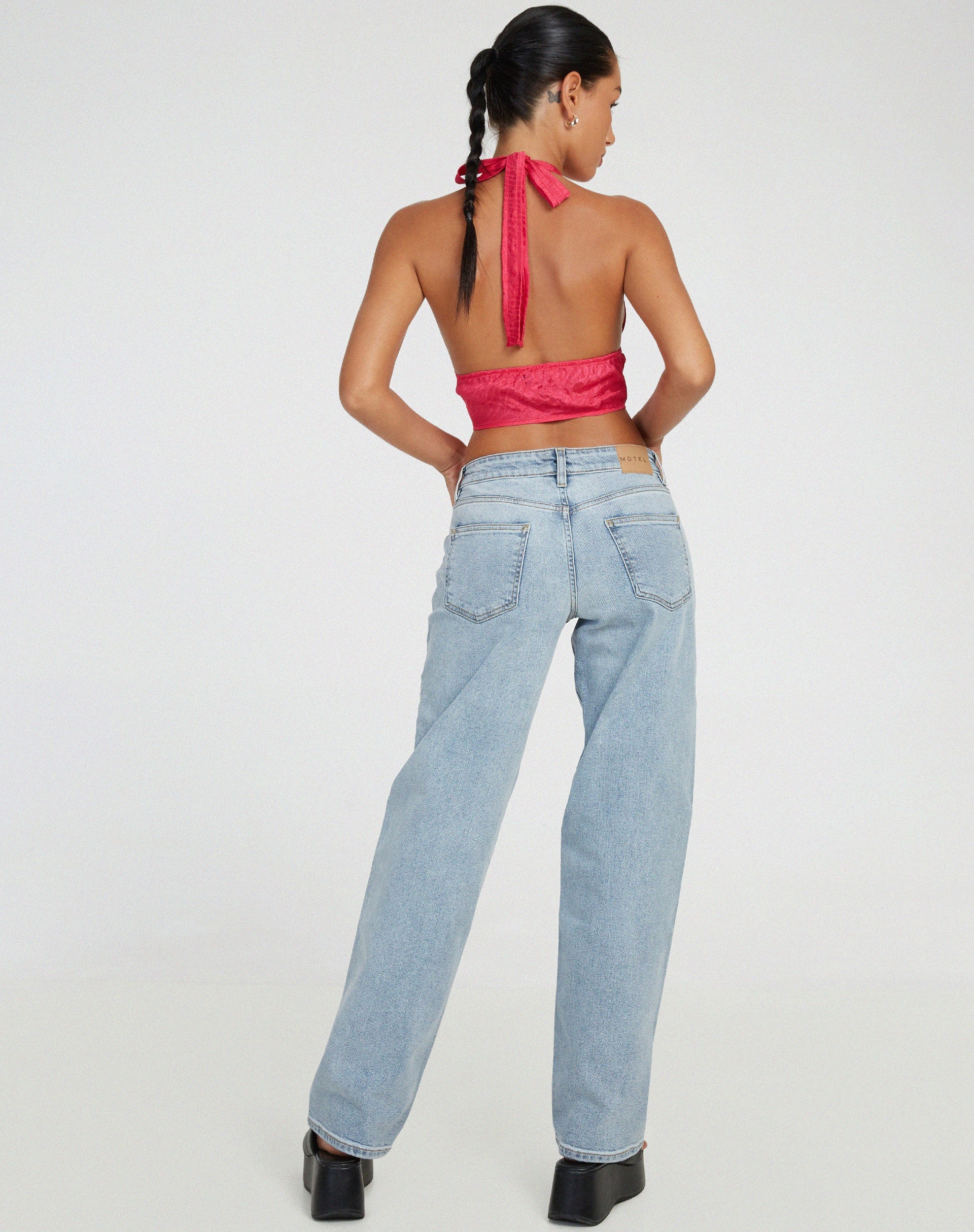 imagen de Nanda Crop Top en Satén Cebra Rosa Caliente