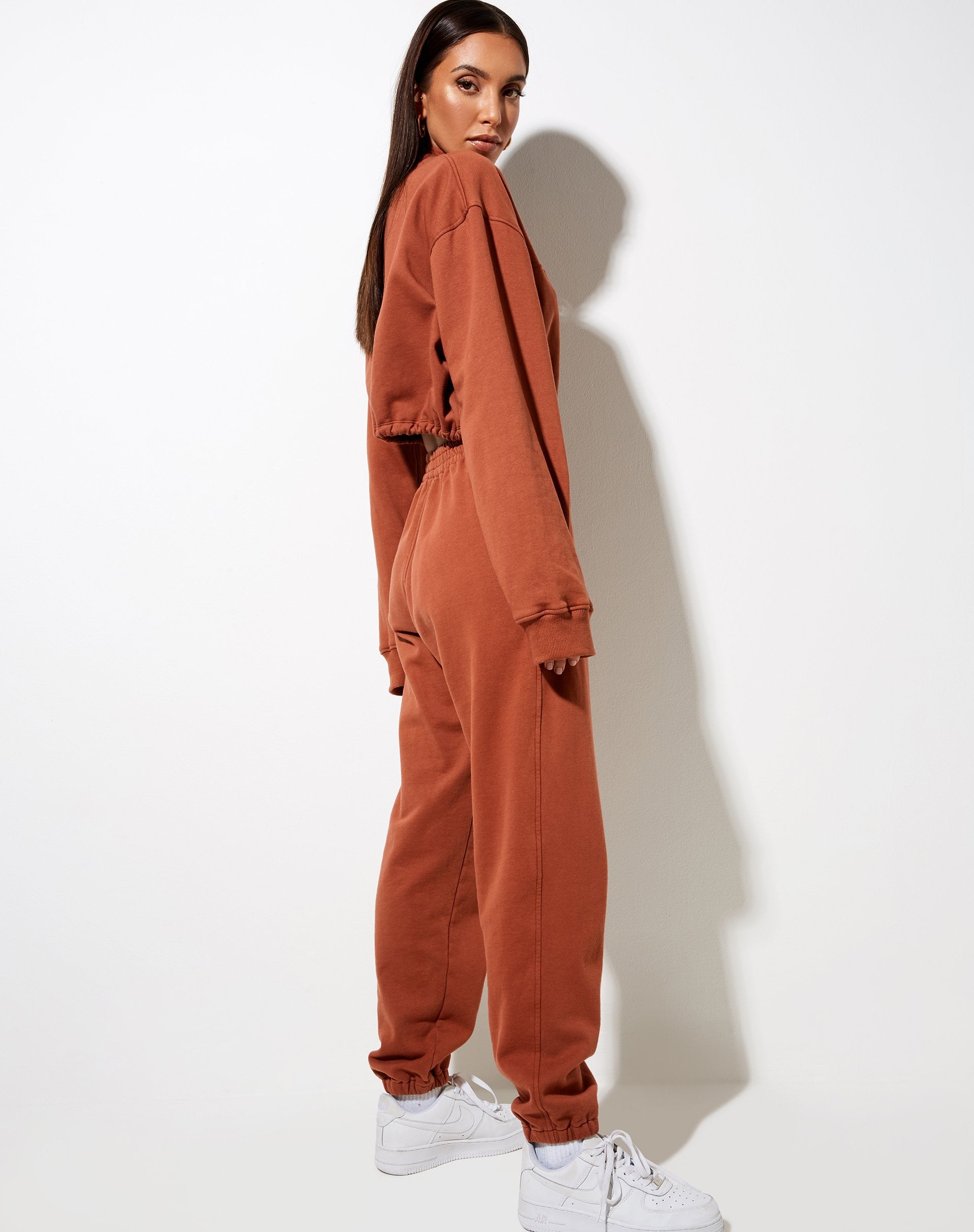 Imagen de Nar Zip Bungee Jumper en Burnt Brick Be Nice Label Embro