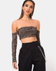 Imagen de Nareen Off Shoulder Top en Tiger Net Tan